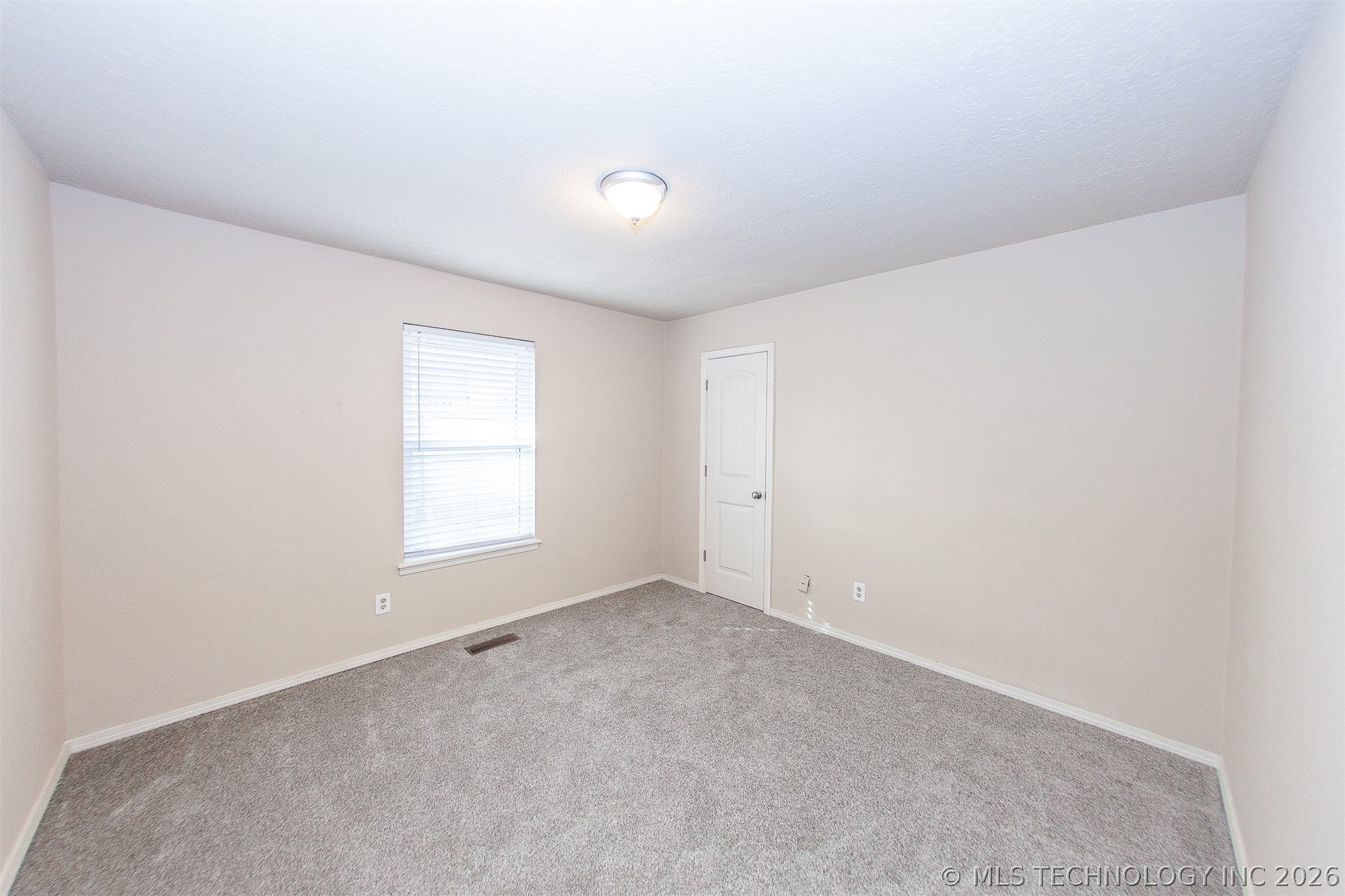7127 E 80th Street Property Photo 25