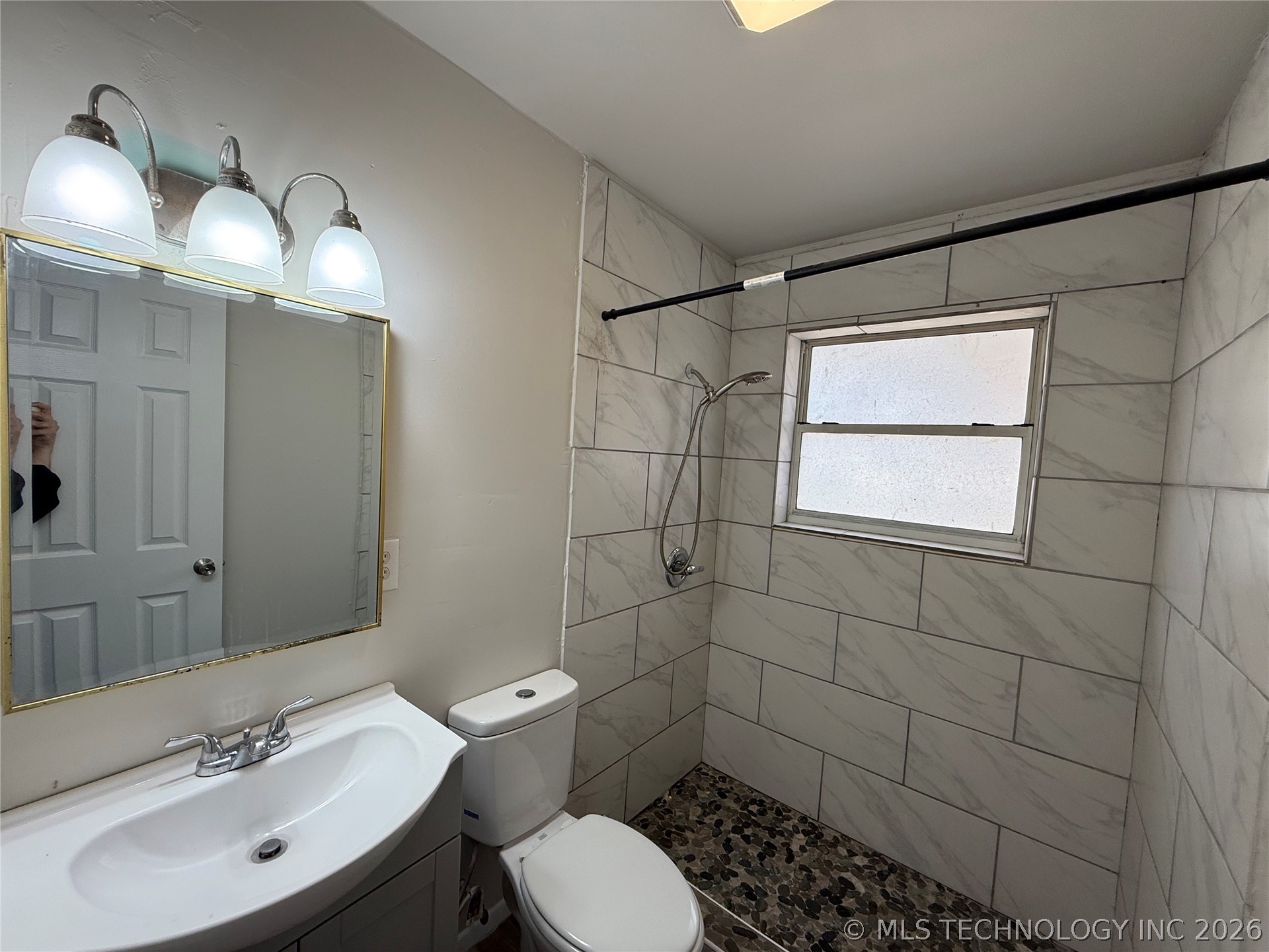 525 Cottonwood Property Photo 6