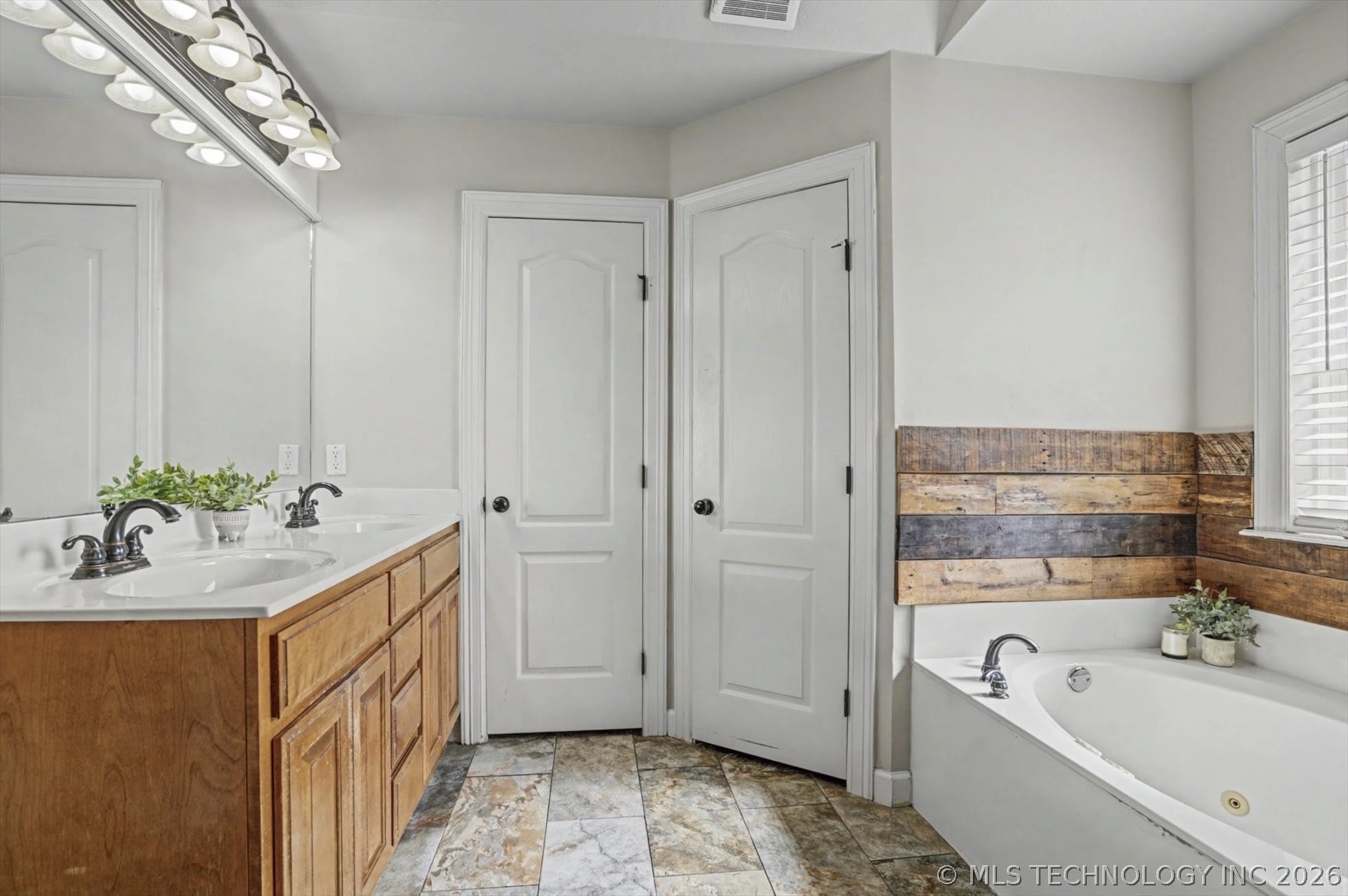26356 E 114th Place S Property Photo 15