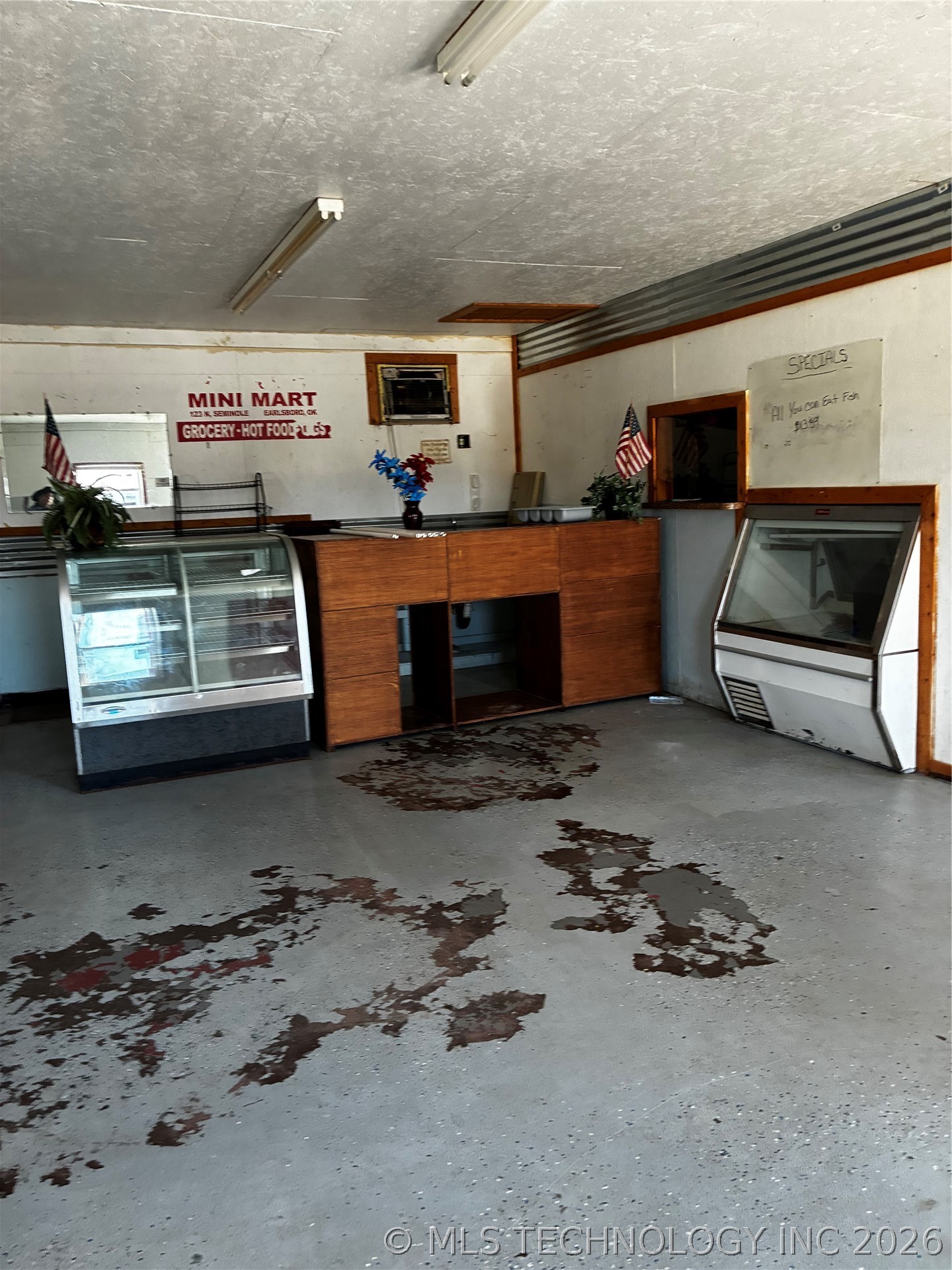 123 N Seminole Property Photo 7