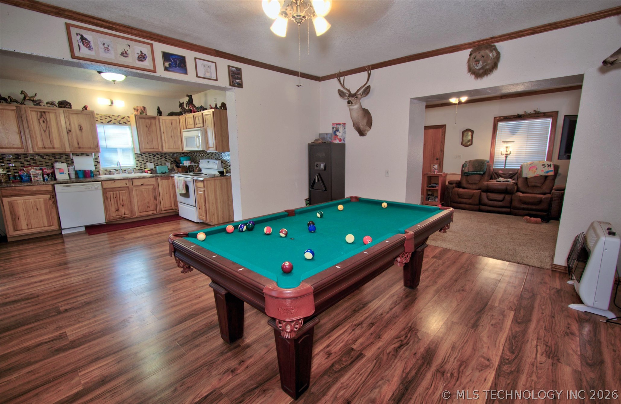 1409 Baltimore Street Property Photo 6