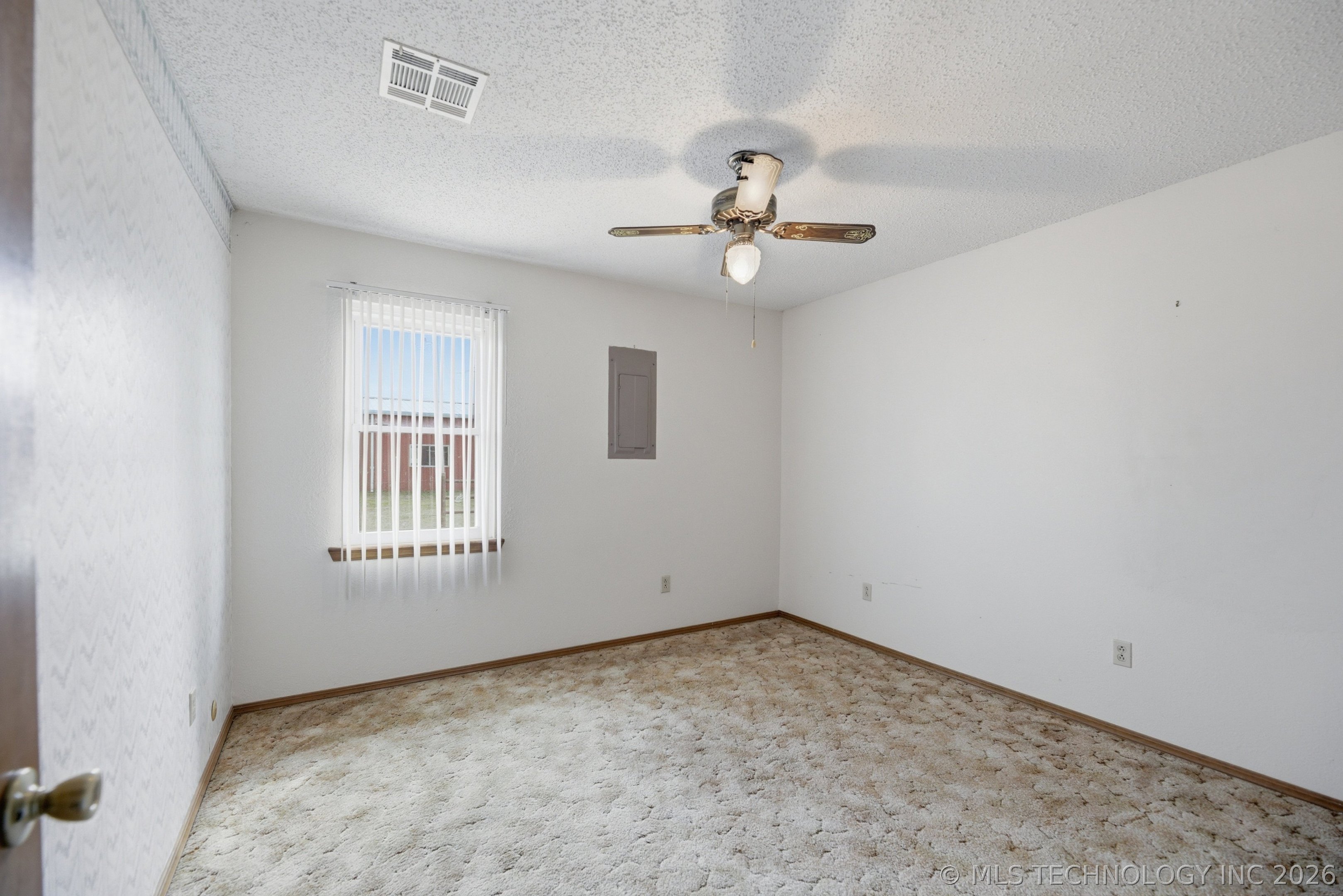 20600 Slick Road Property Photo 9
