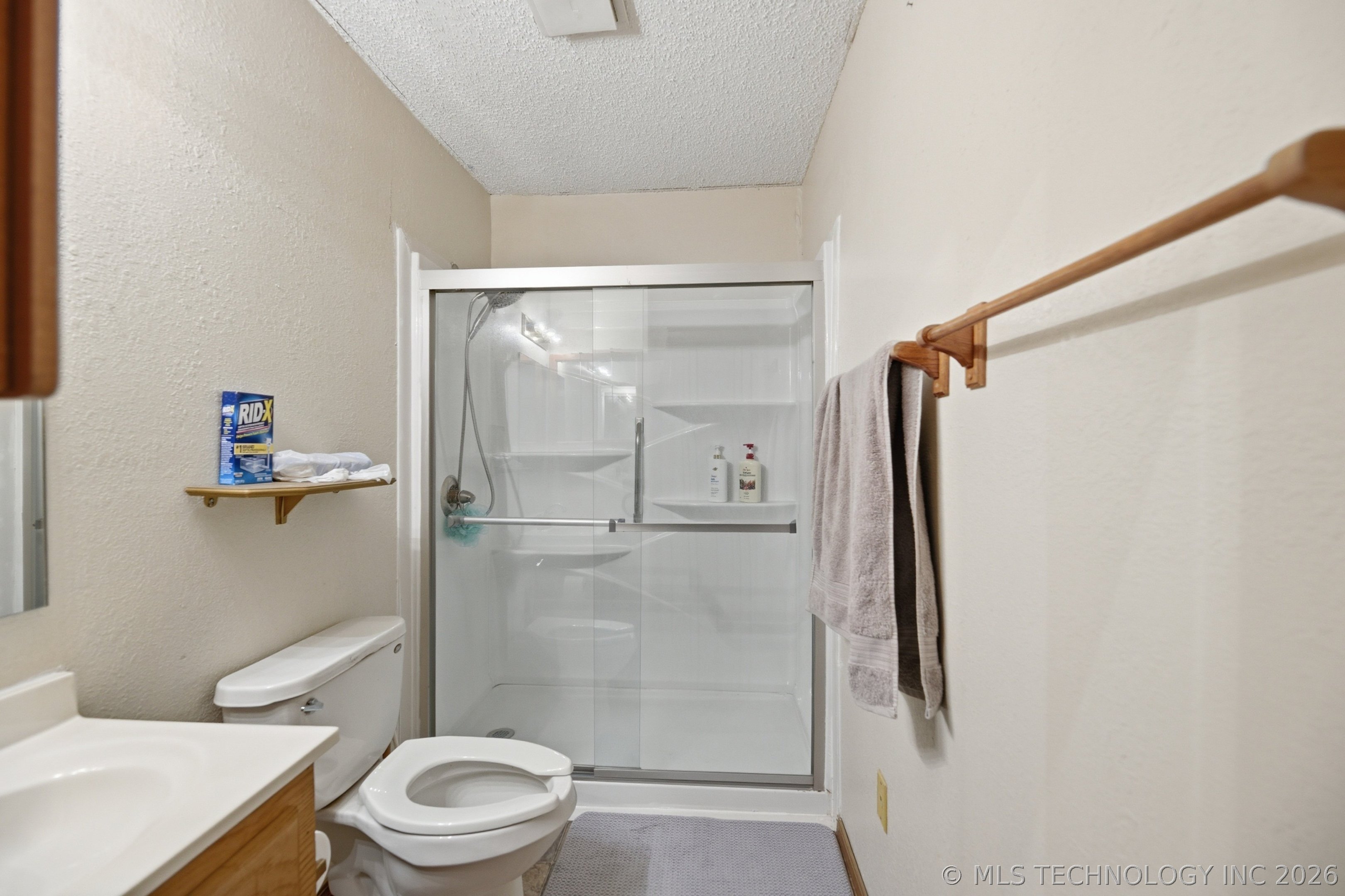 20600 Slick Road Property Photo 14