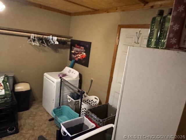 360 N 1st Property Photo 18