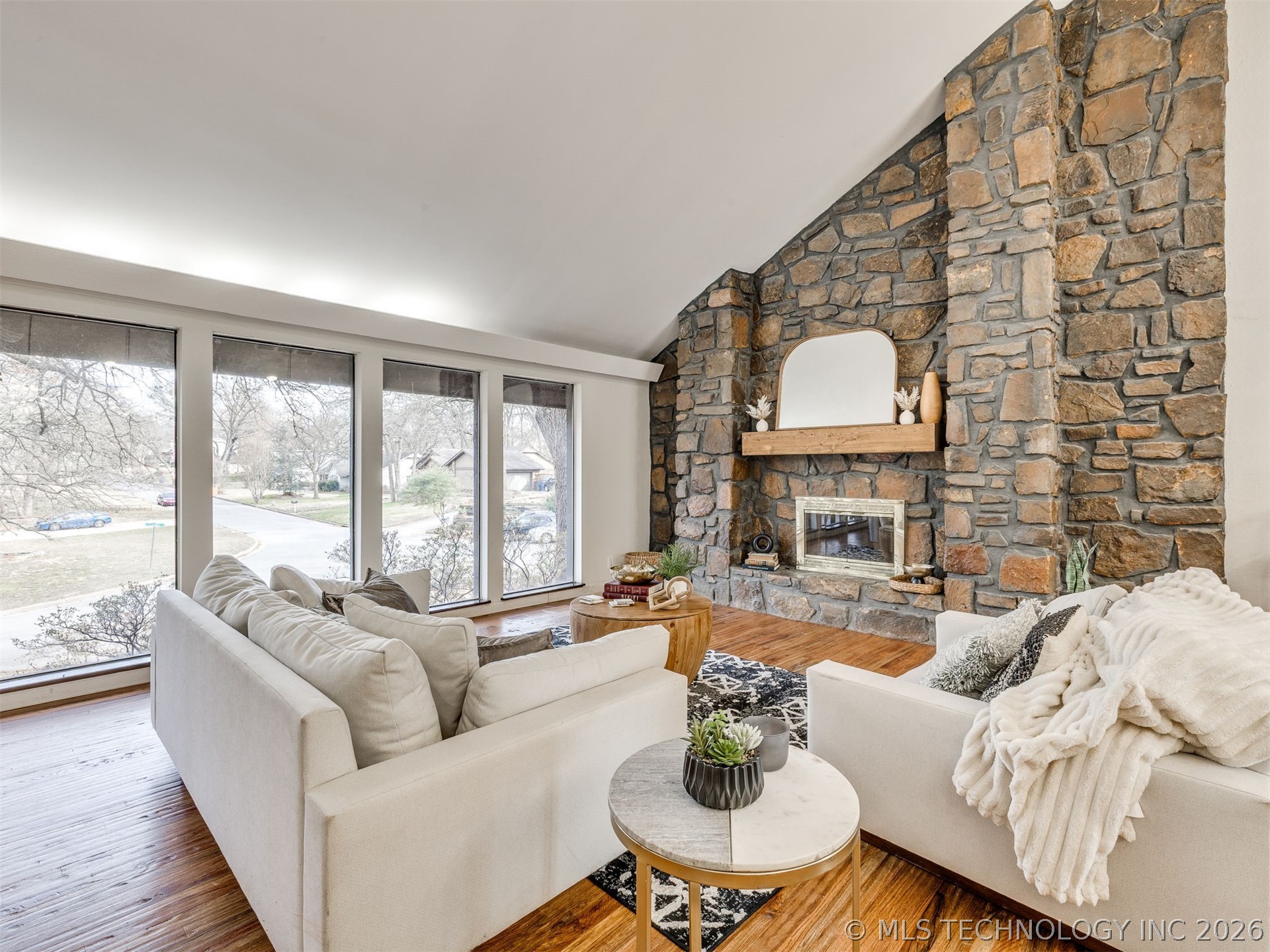 10502 S Quebec Avenue Property Photo 9