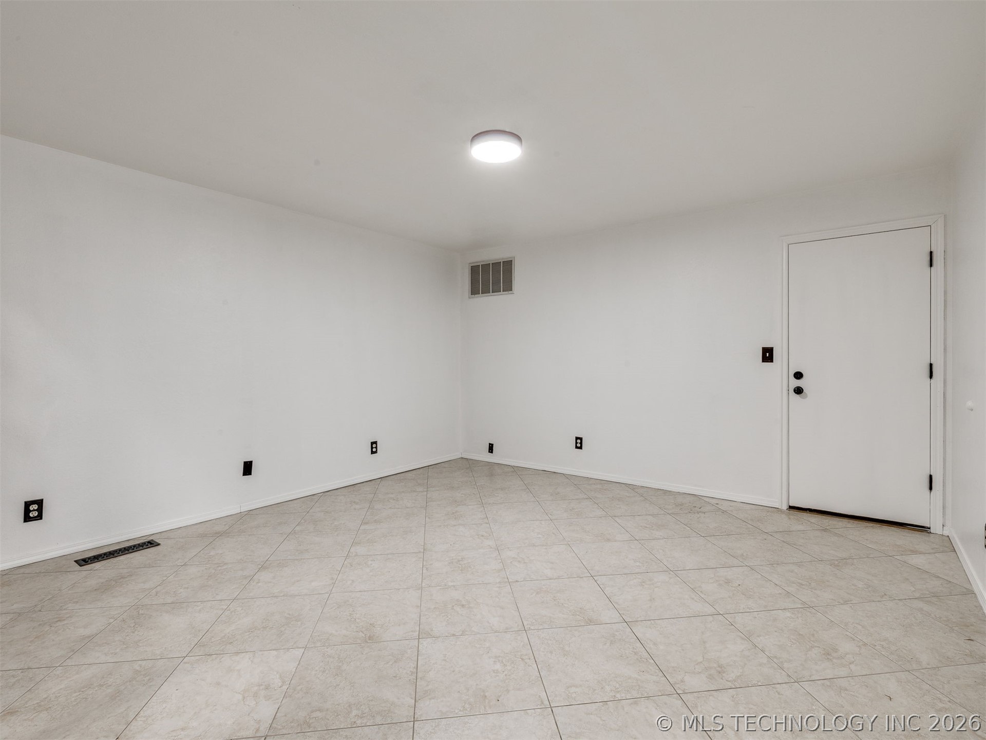 10502 S Quebec Avenue Property Photo 65