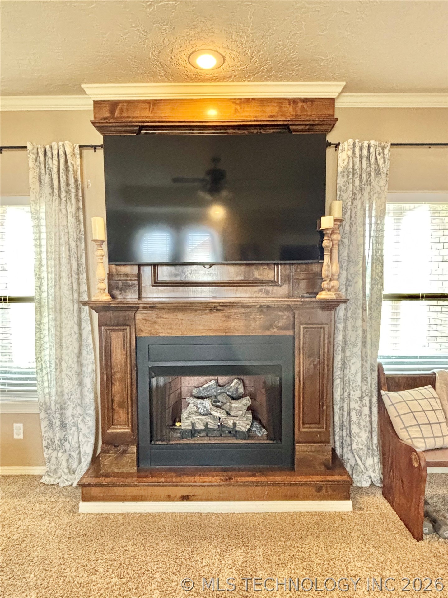 2010 E Creekside Road Property Photo 4