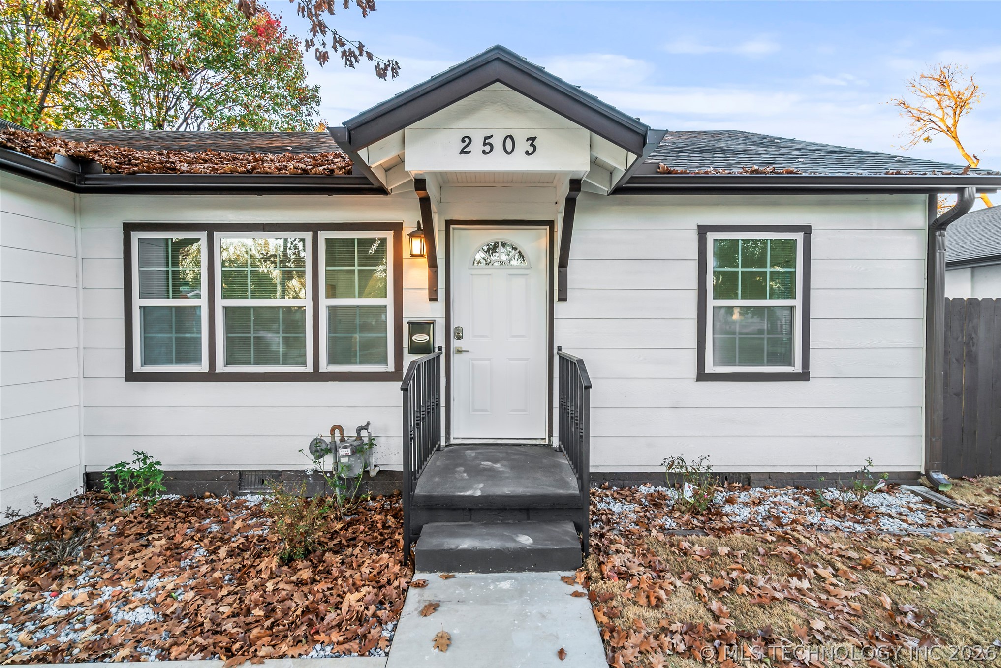 2503 E 8th Street Property Photo 5