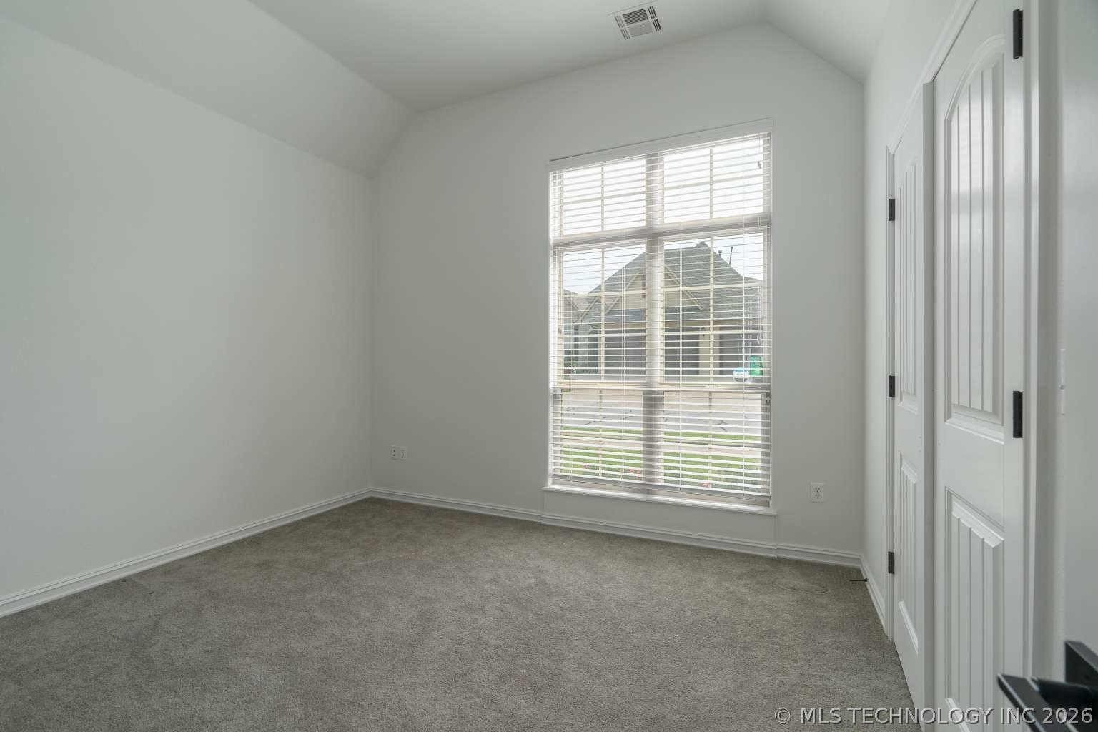 11340 S 75th East Avenue Property Photo 10