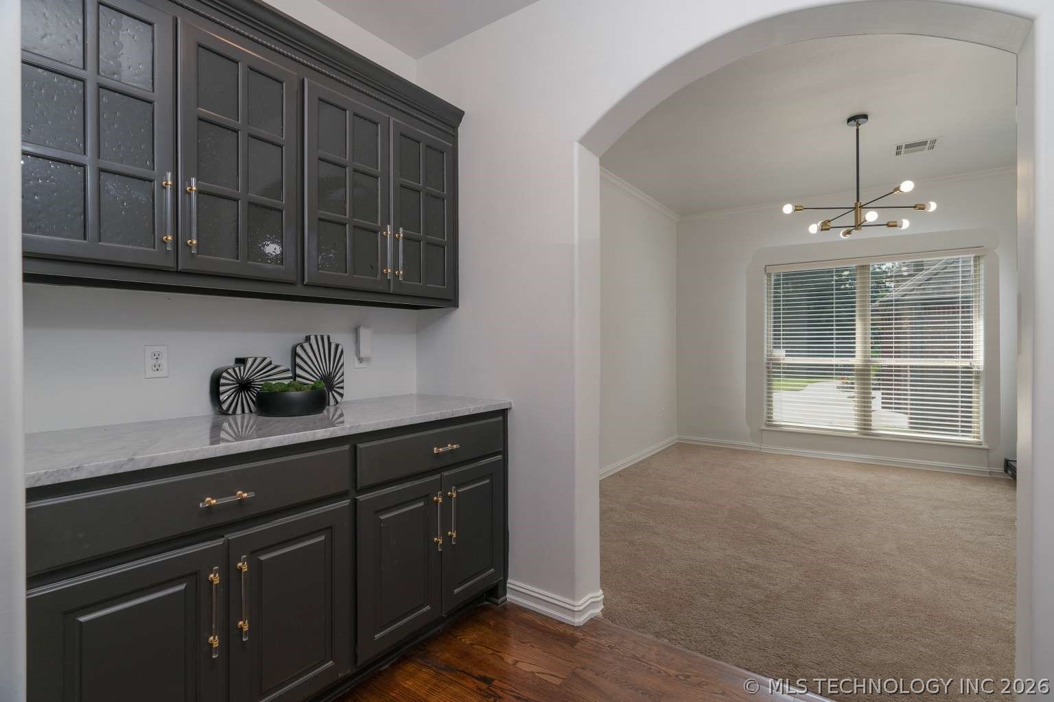 11340 S 75th East Avenue Property Photo 16