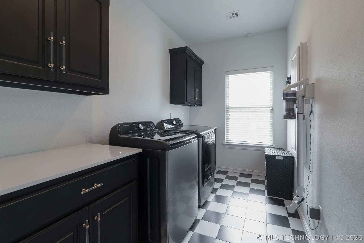 11340 S 75th East Avenue Property Photo 18