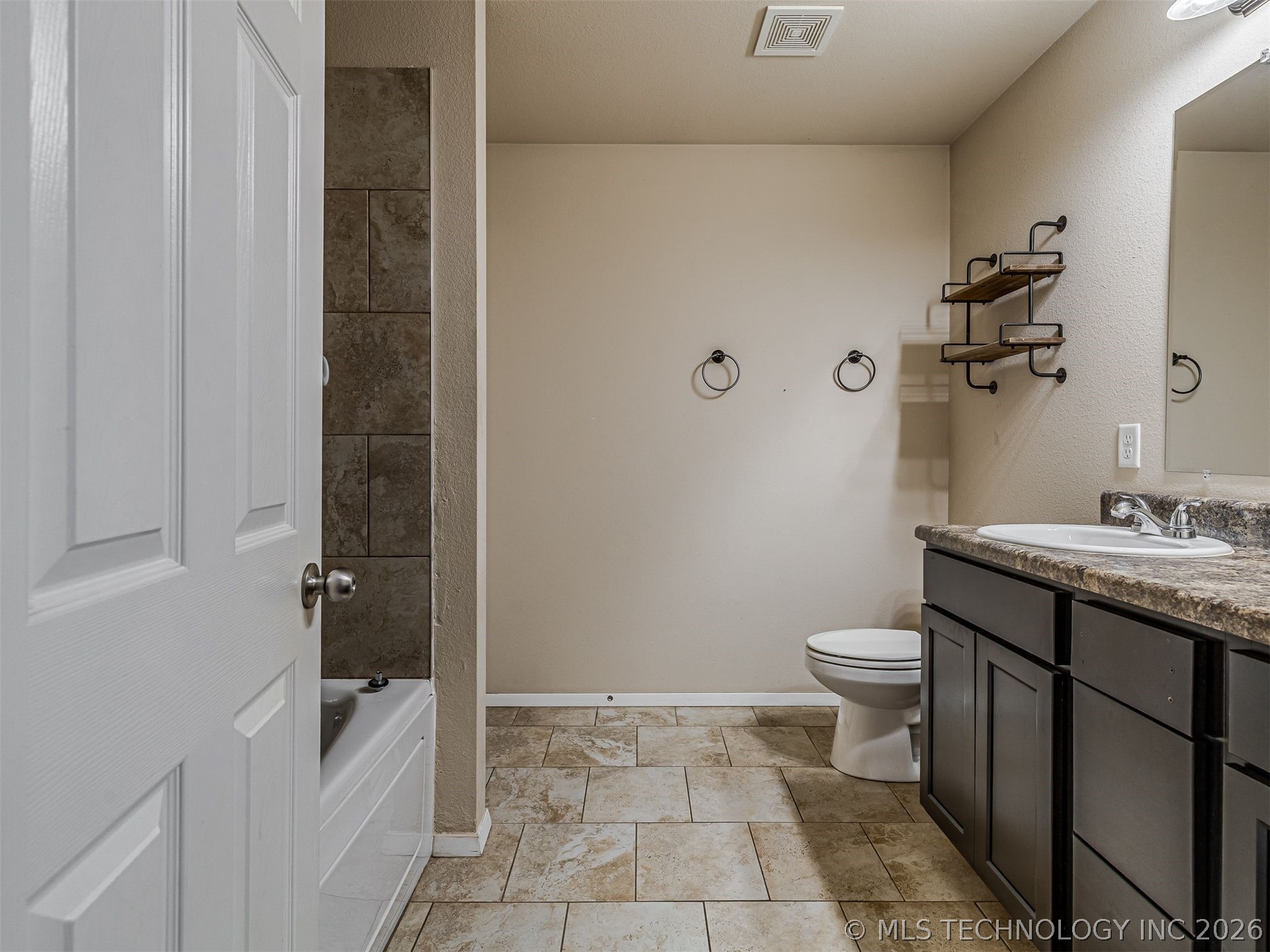 10013 E 107th Street North Property Photo 22
