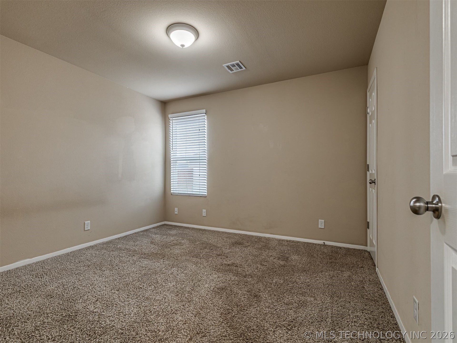 10013 E 107th Street North Property Photo 26