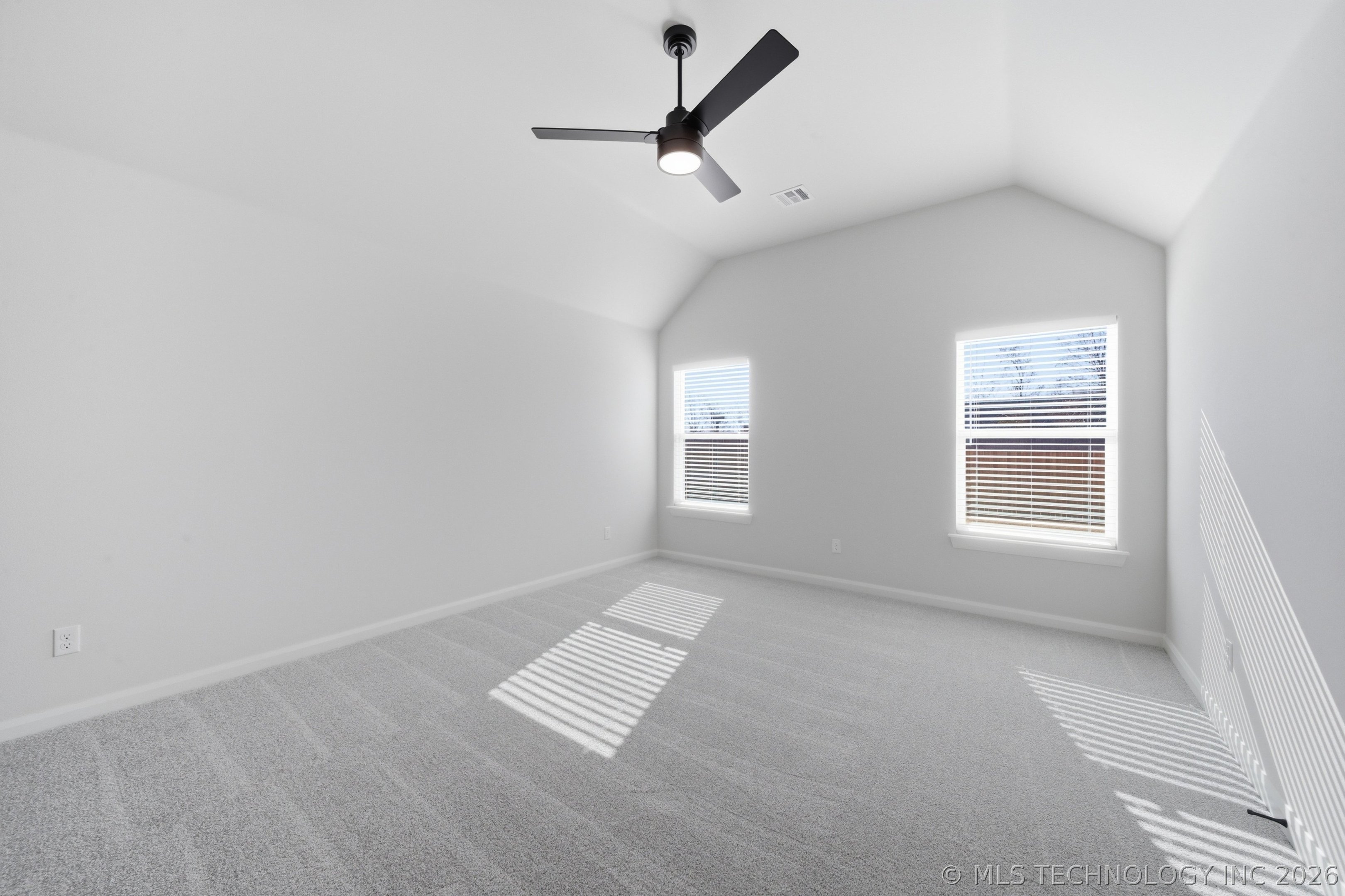 2431 W Madison Street Property Photo 16