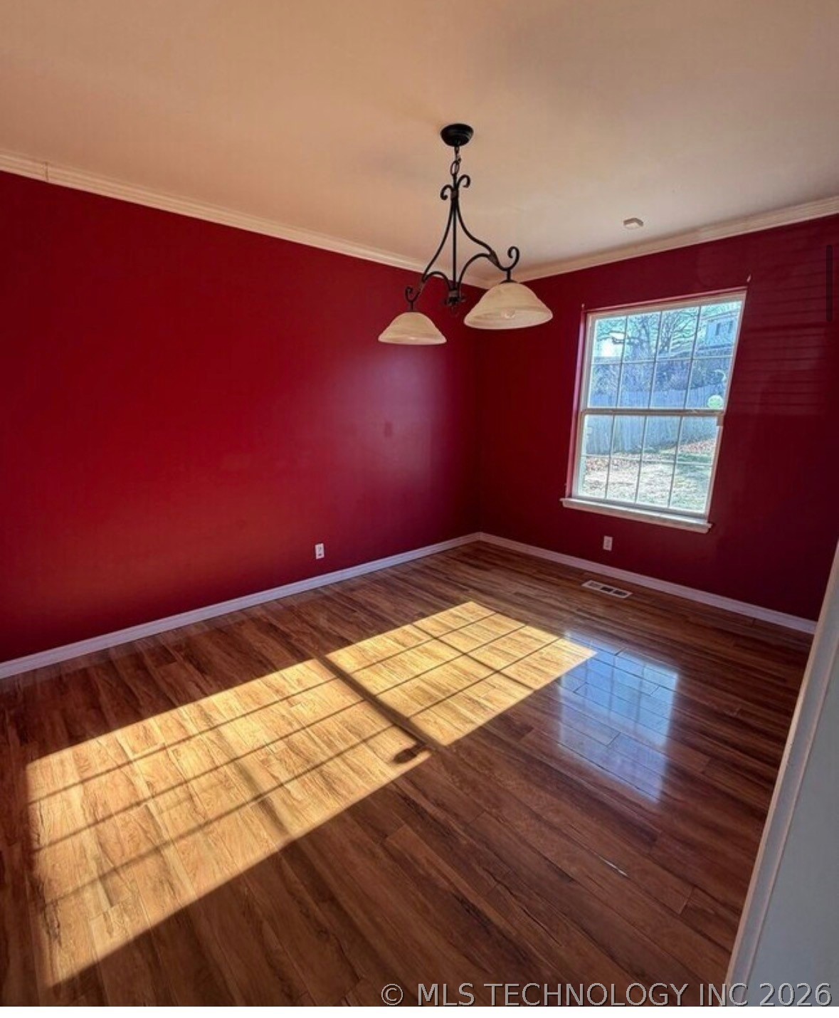 5716 S 80th East Avenue Property Photo 4