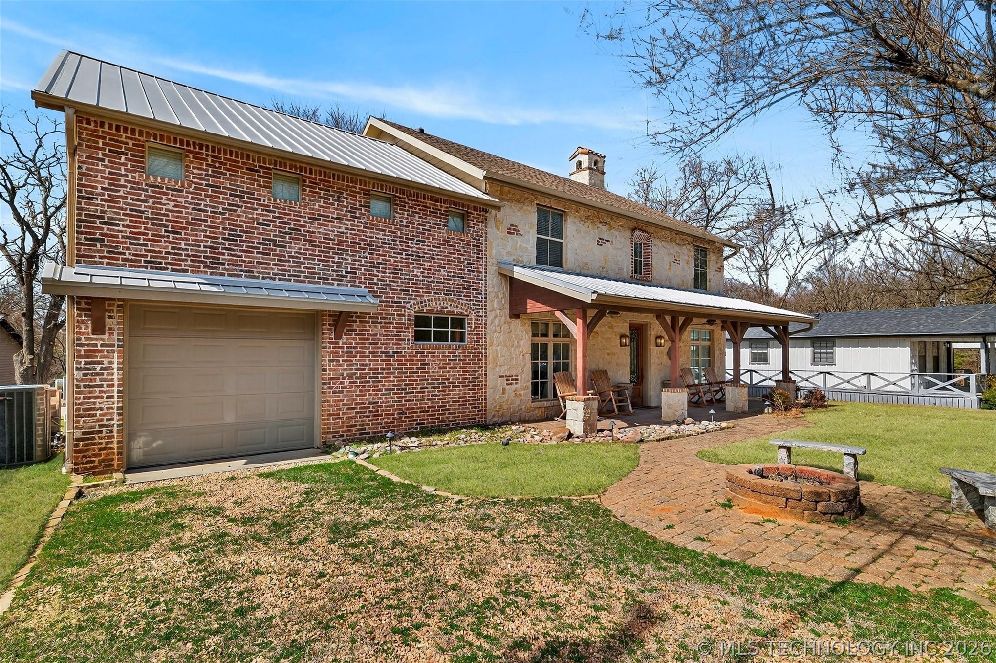 38 Oakwood Drive Property Photo 1