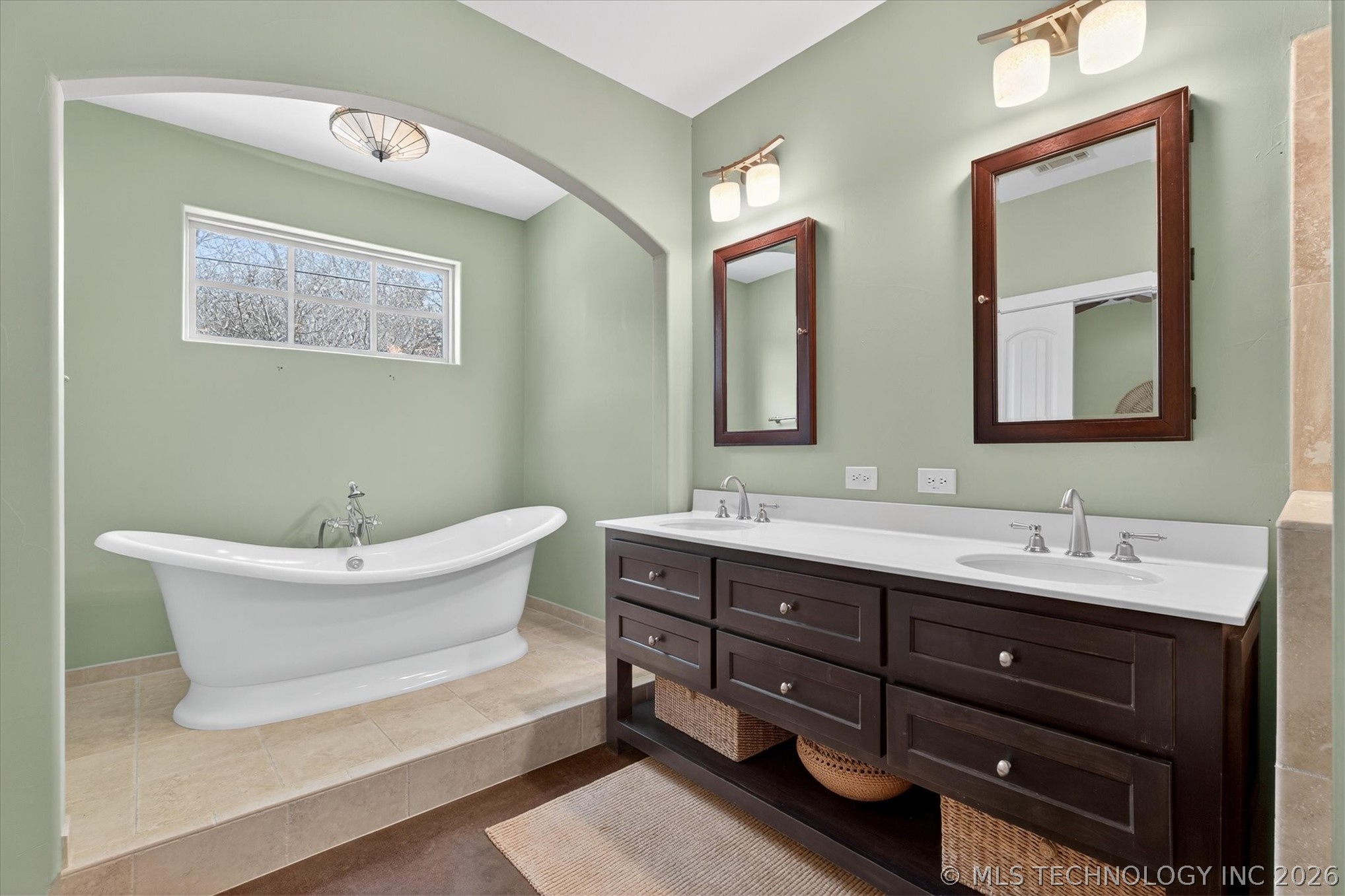 38 Oakwood Drive Property Photo 18