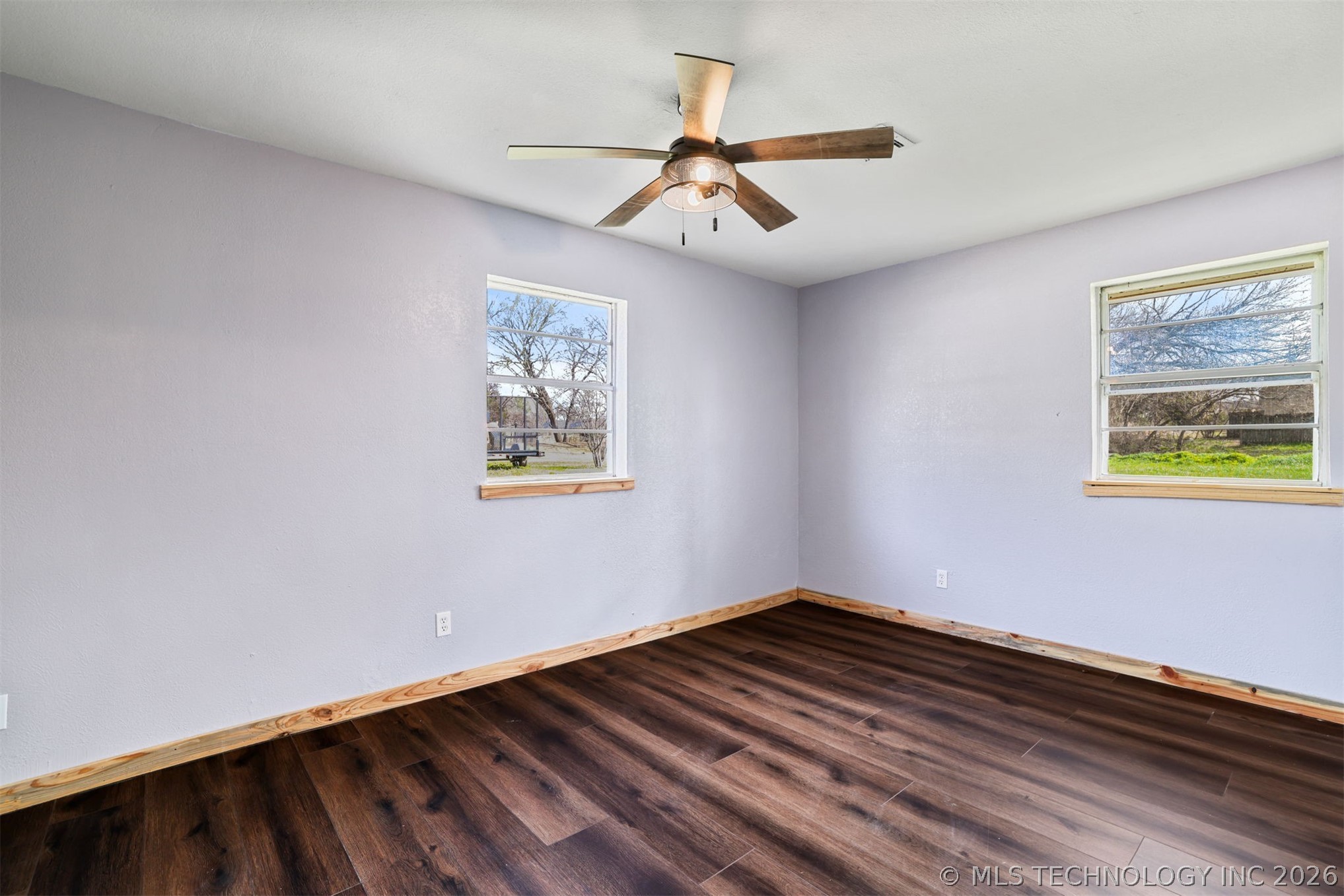 110 N Brackett Property Photo 13
