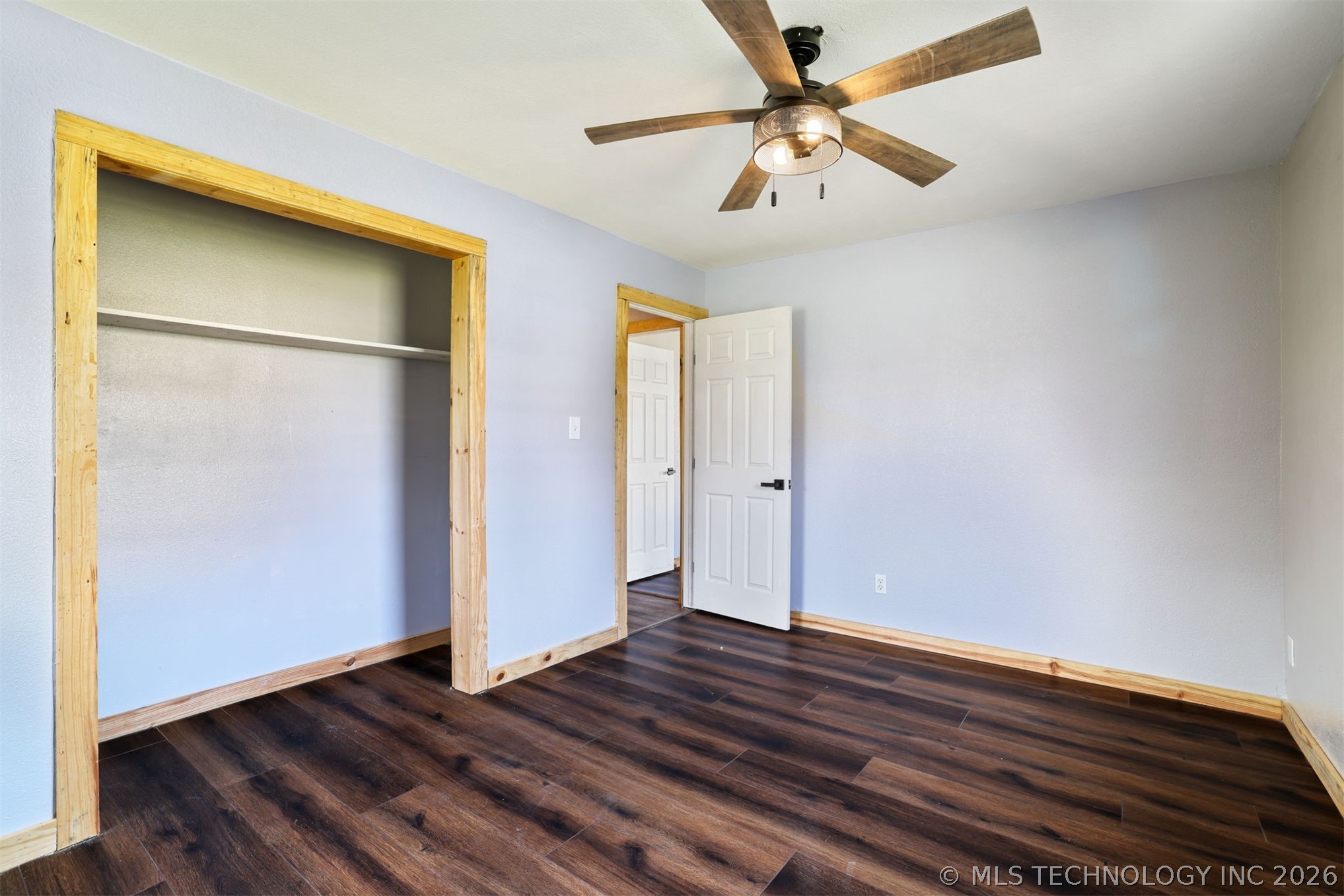 110 N Brackett Property Photo 14
