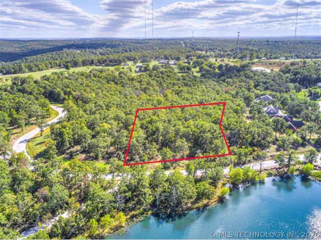 25 Windridge Drive Property Photo 4
