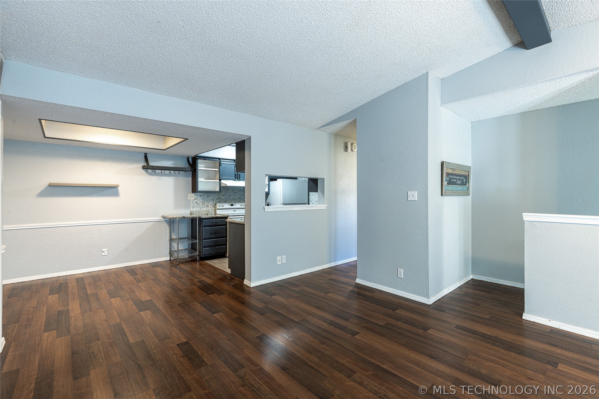 9022 S College Avenue 2108 Property Photo 6