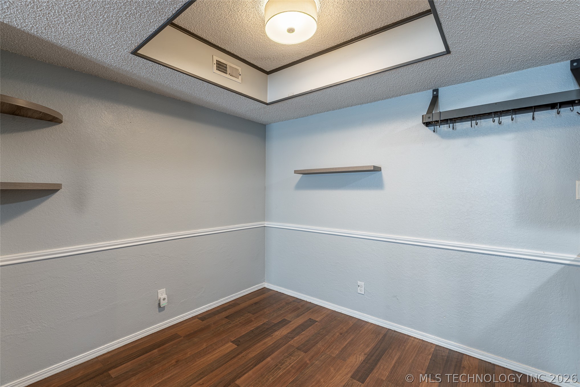 9022 S College Avenue 2108 Property Photo 14