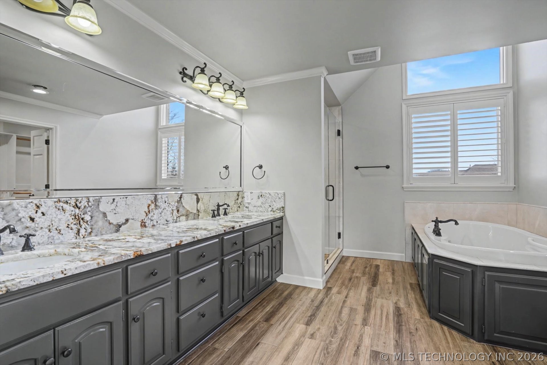 817 Countrywood Way Property Photo 27