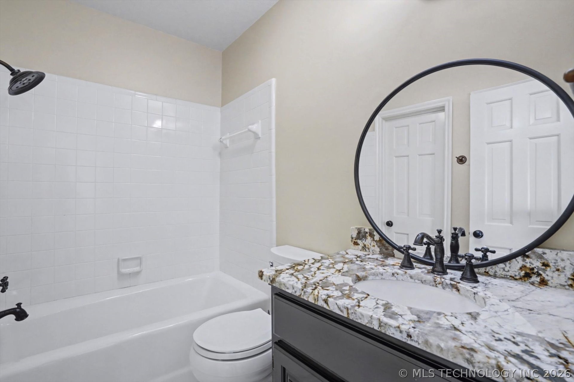 817 Countrywood Way Property Photo 39