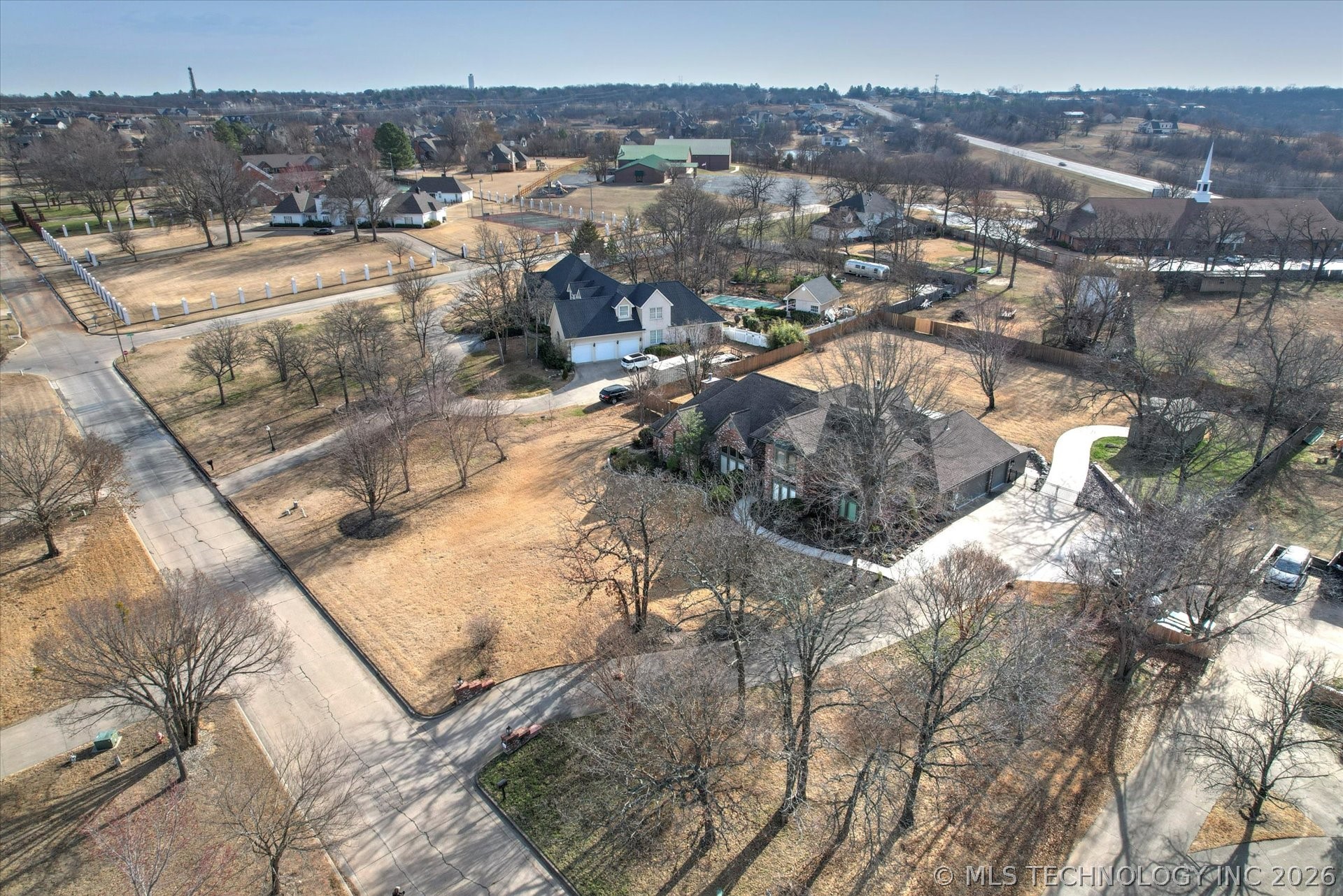 817 Countrywood Way Property Photo 47