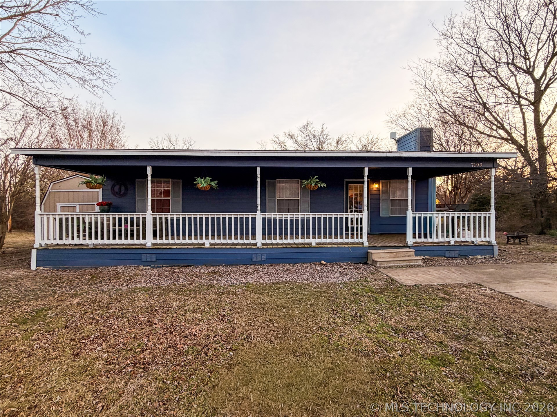 7199 Twin Oak Property Photo 2