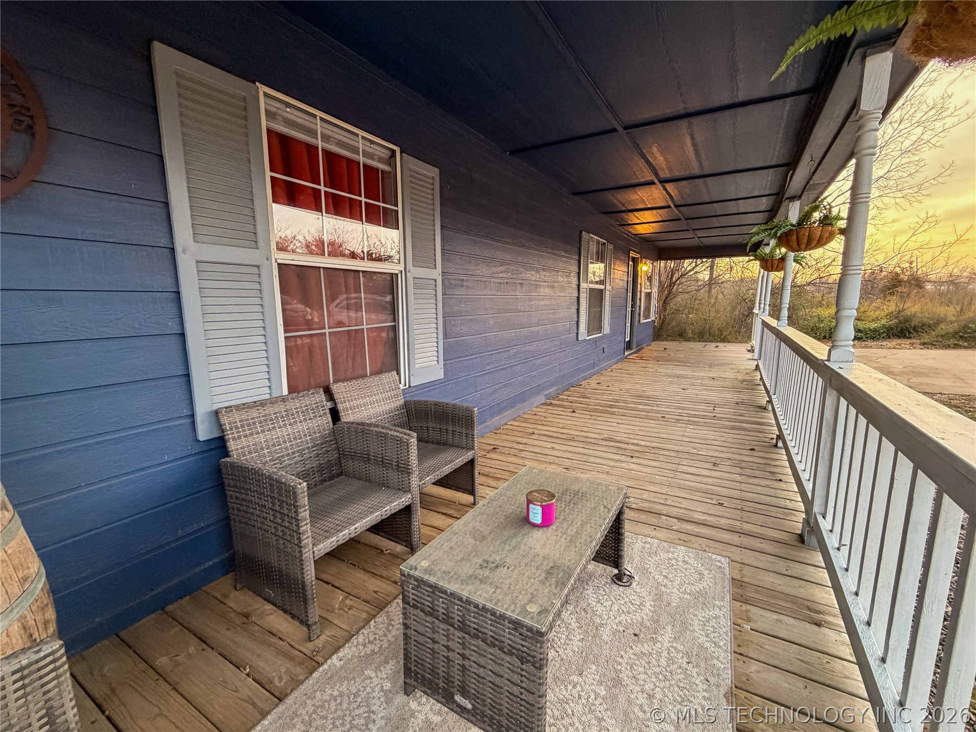 7199 Twin Oak Property Photo 3