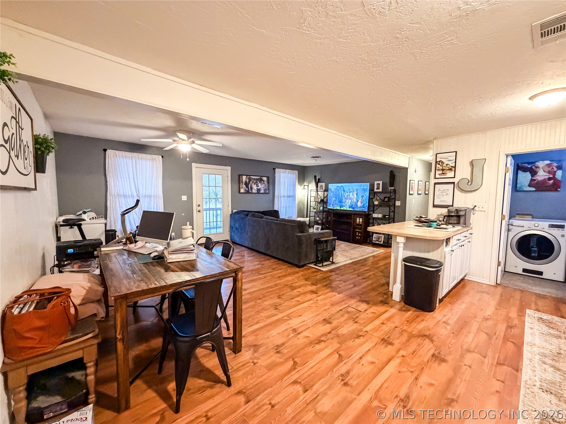 7199 Twin Oak Property Photo 8