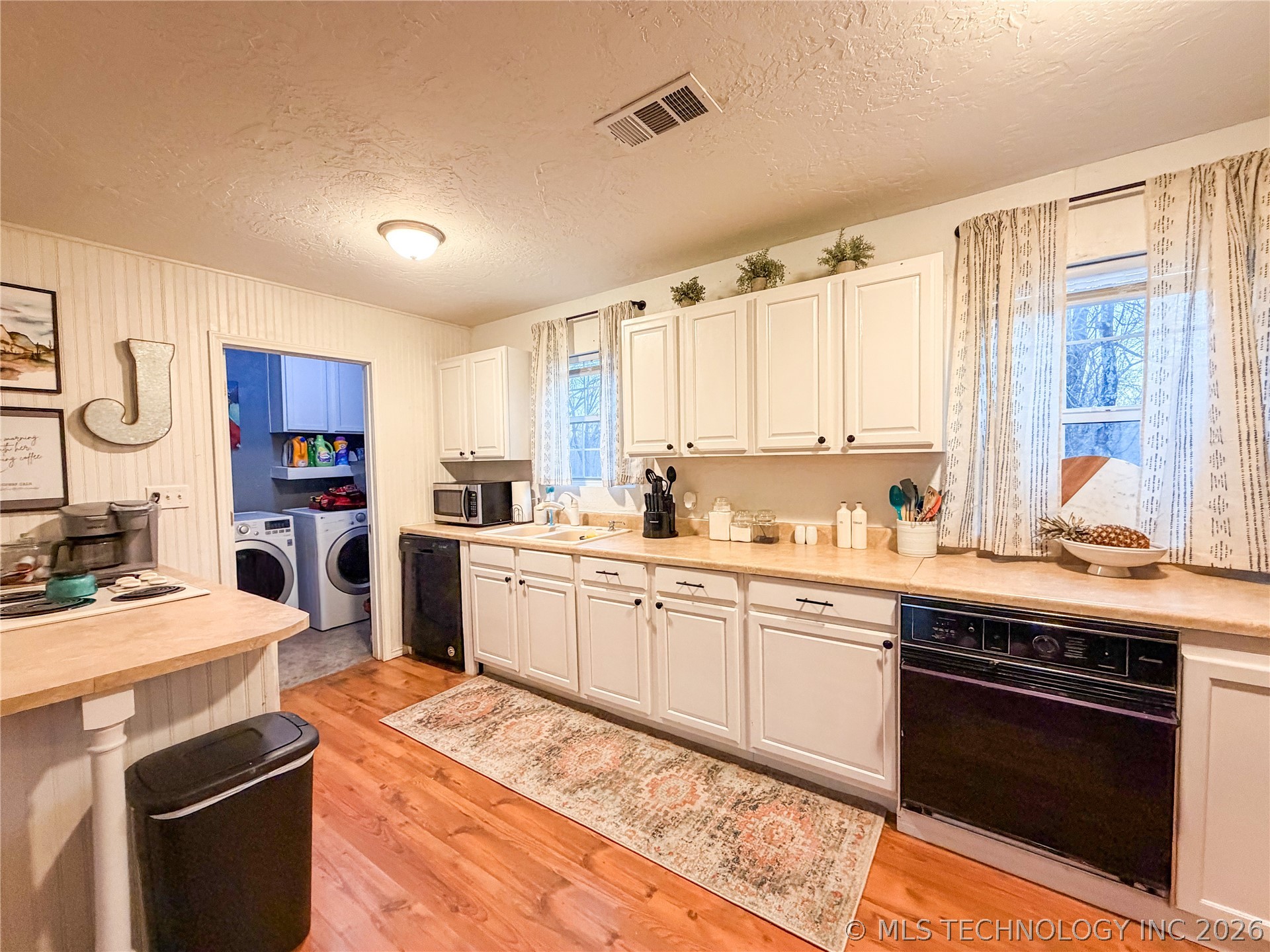 7199 Twin Oak Property Photo 13