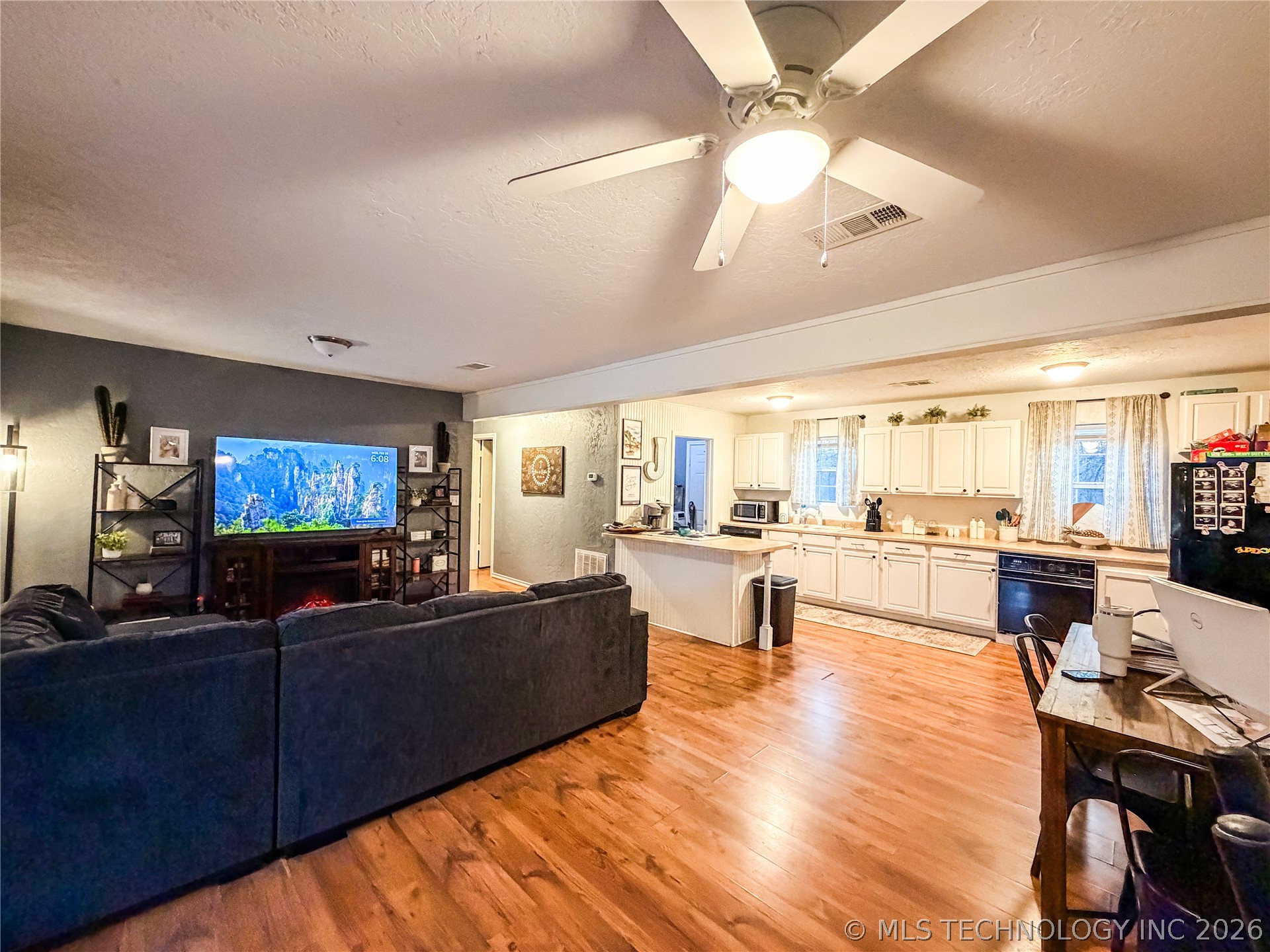 7199 Twin Oak Property Photo 14