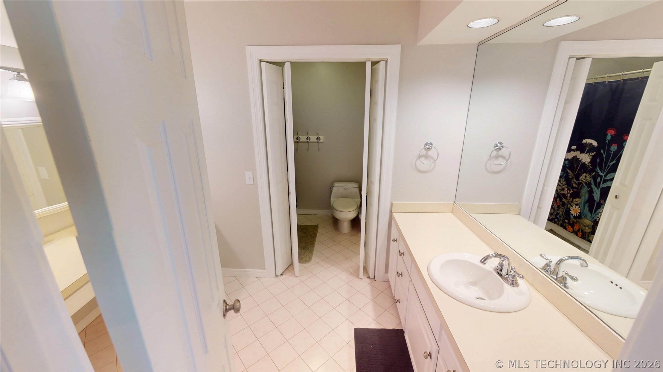 8935 S Sandusky Avenue Property Photo 37