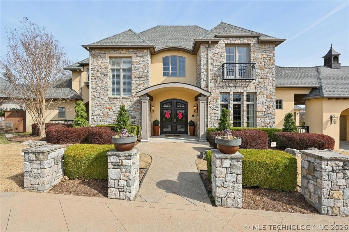 10703 S Forest Avenue Property Photo 2