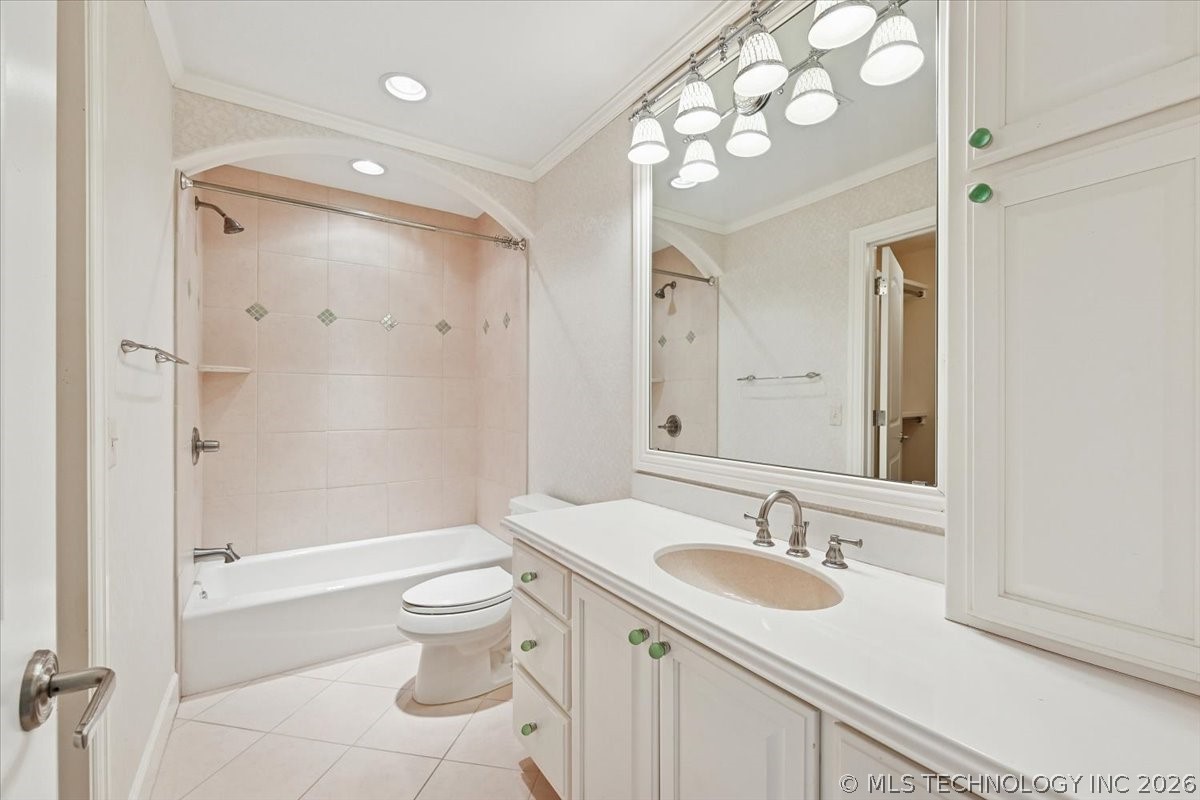 10703 S Forest Avenue Property Photo 55