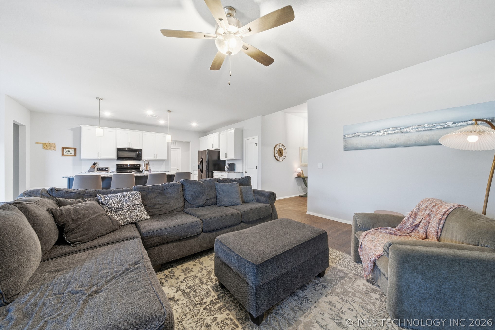 2906 W Albuquerque Place Property Photo 11