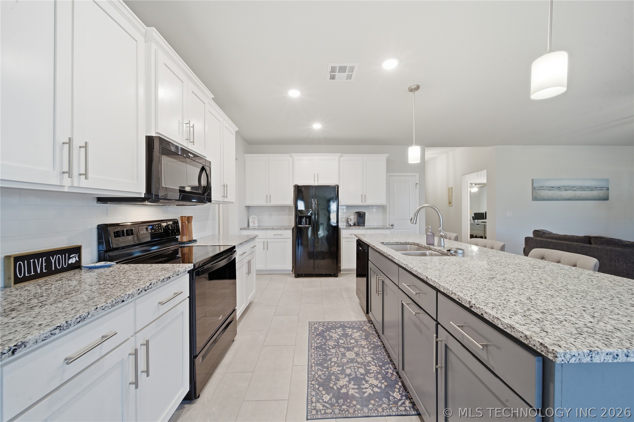 2906 W Albuquerque Place Property Photo 15