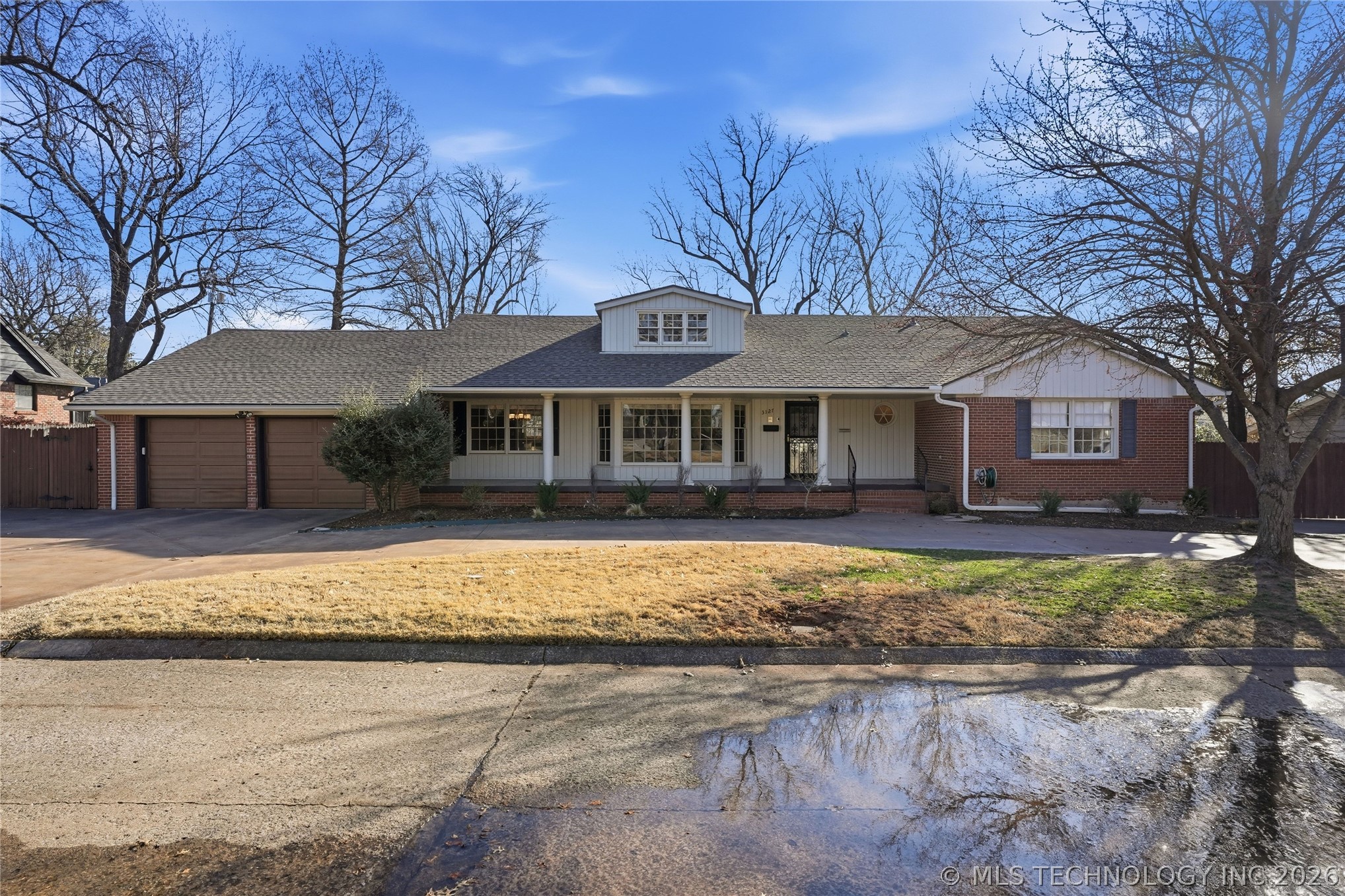 3127 S Lewis Avenue Property Photo 9