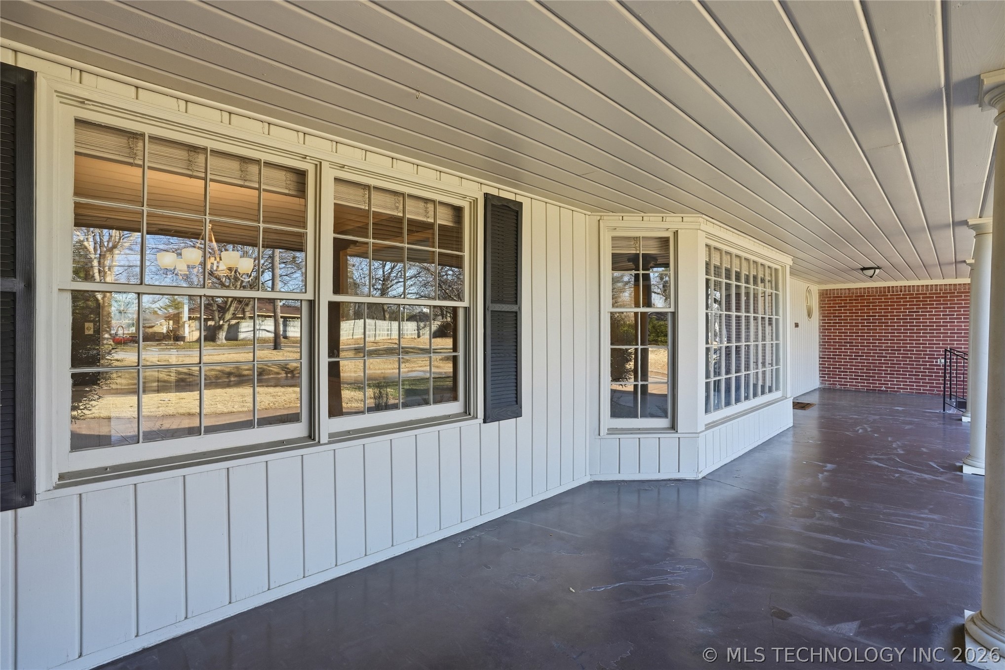 3127 S Lewis Avenue Property Photo 12