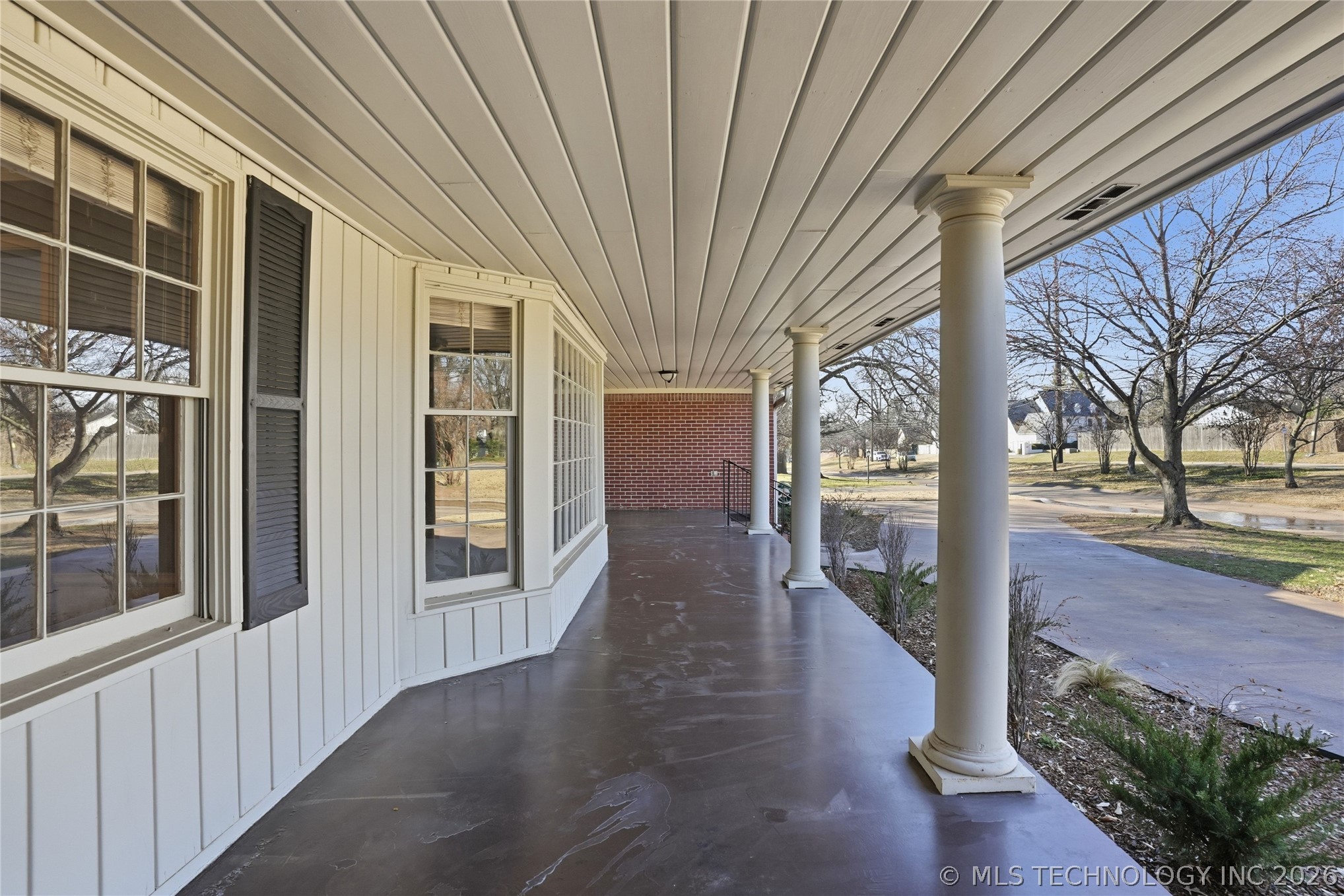 3127 S Lewis Avenue Property Photo 13