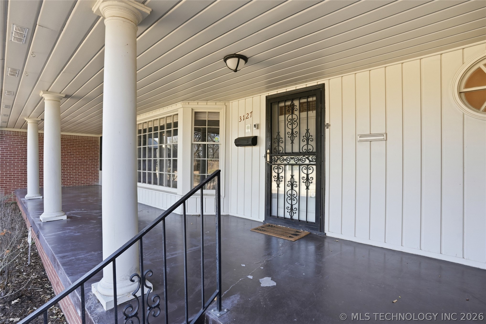 3127 S Lewis Avenue Property Photo 14