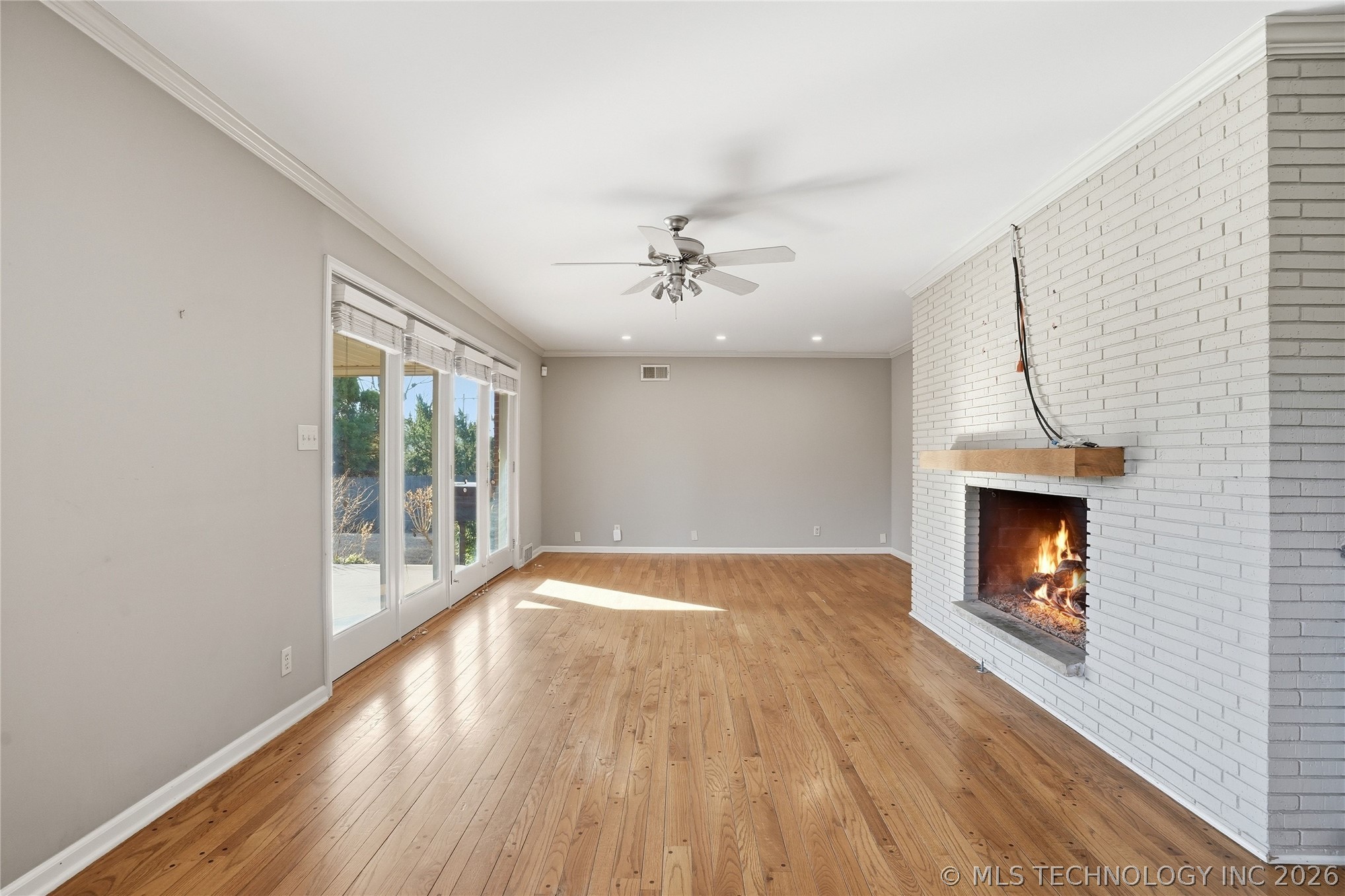 3127 S Lewis Avenue Property Photo 20