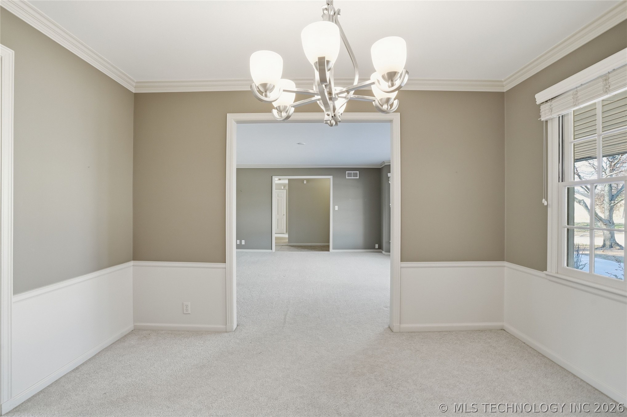 3127 S Lewis Avenue Property Photo 29