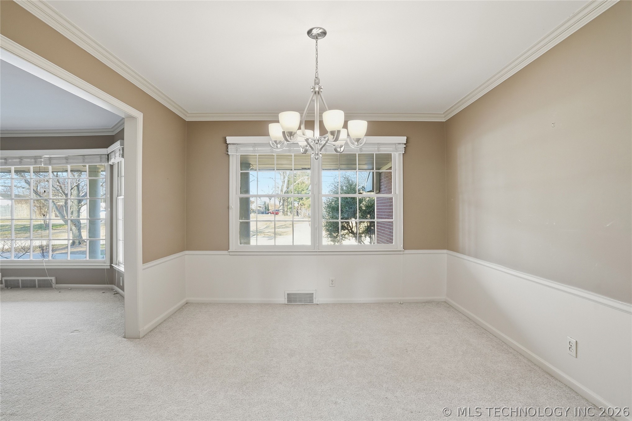 3127 S Lewis Avenue Property Photo 30
