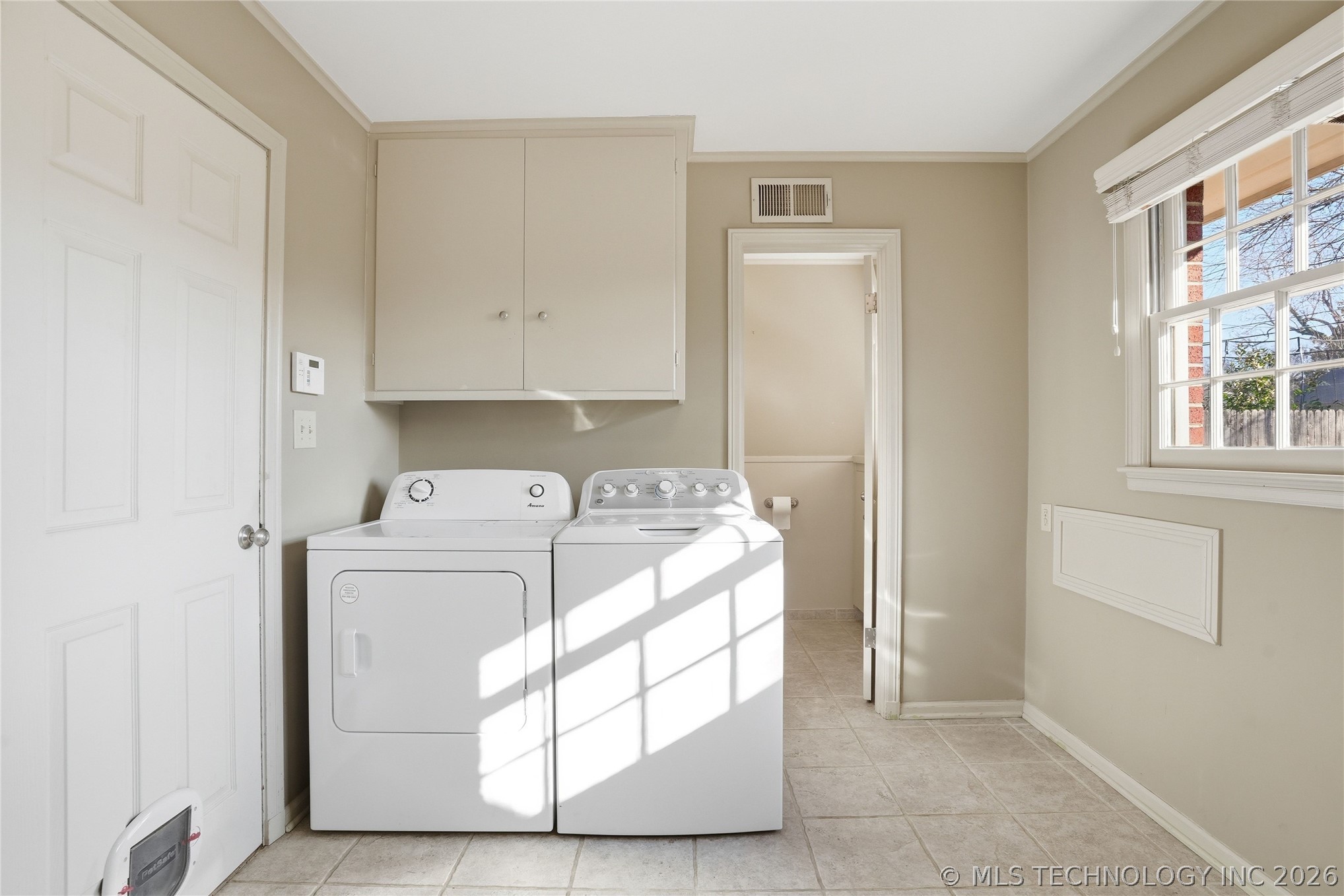 3127 S Lewis Avenue Property Photo 41