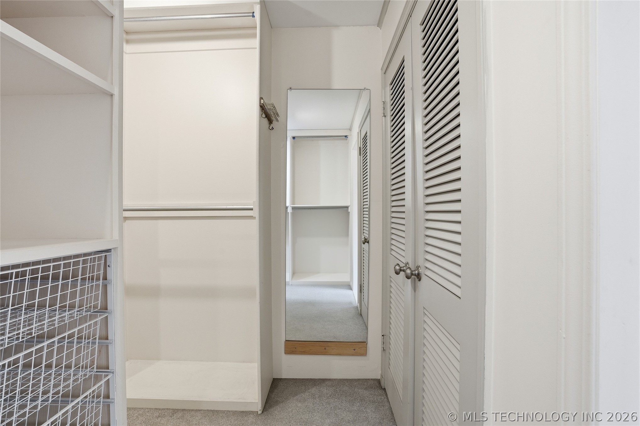 3127 S Lewis Avenue Property Photo 60