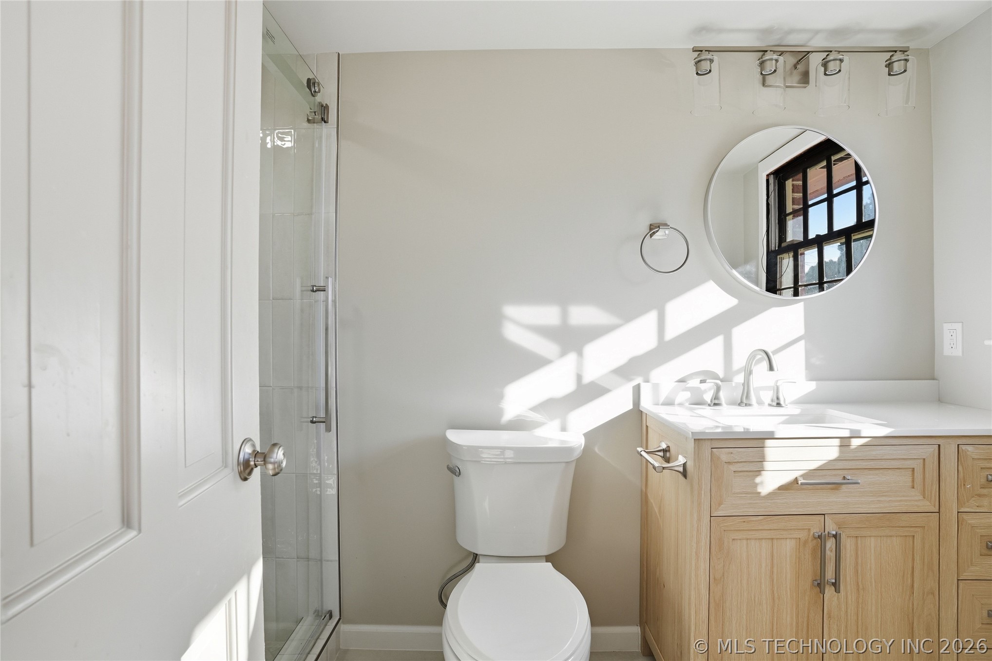 3127 S Lewis Avenue Property Photo 66
