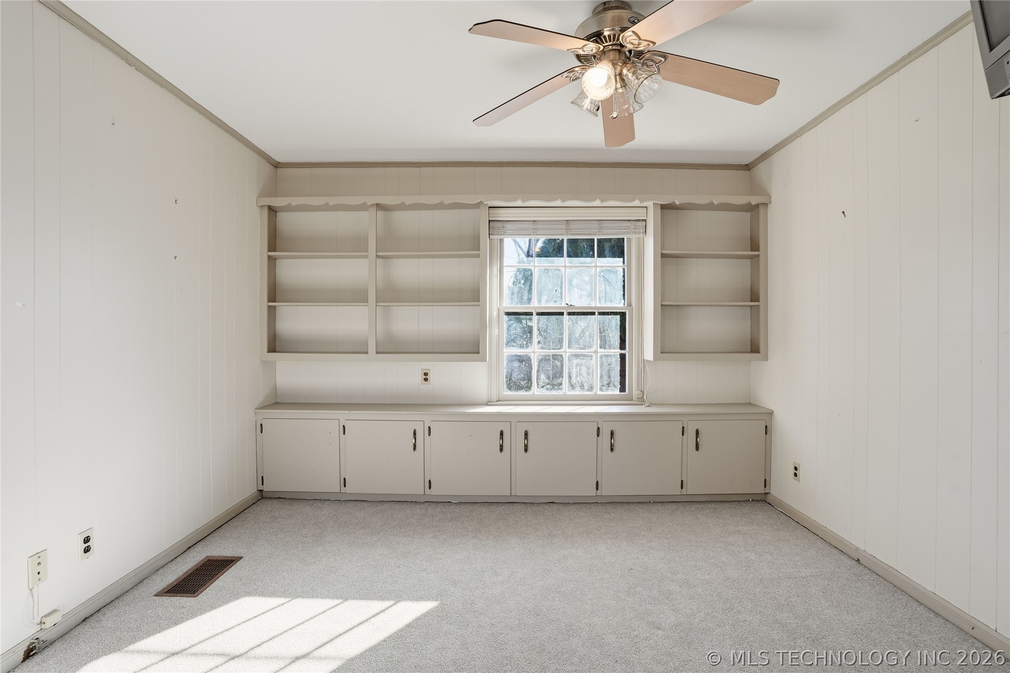 3127 S Lewis Avenue Property Photo 75